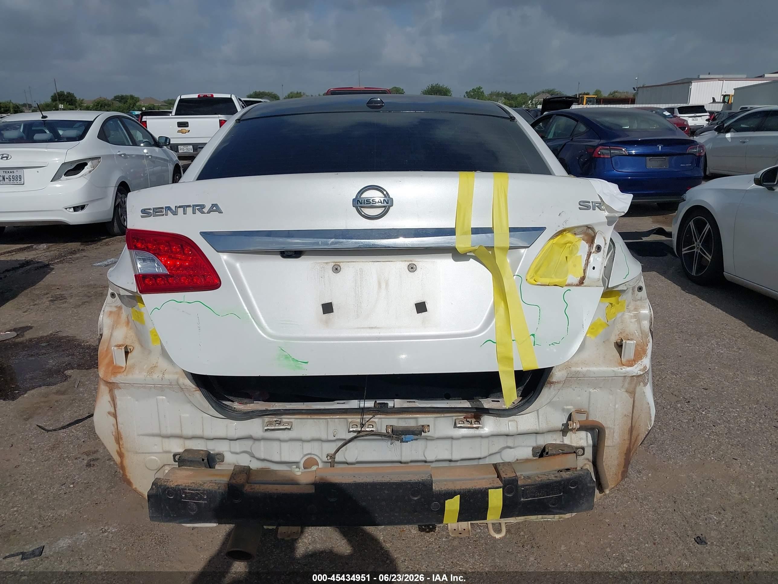 2015 Nissan Sentra Sr White vin: 3N1AB7AP8FY333485