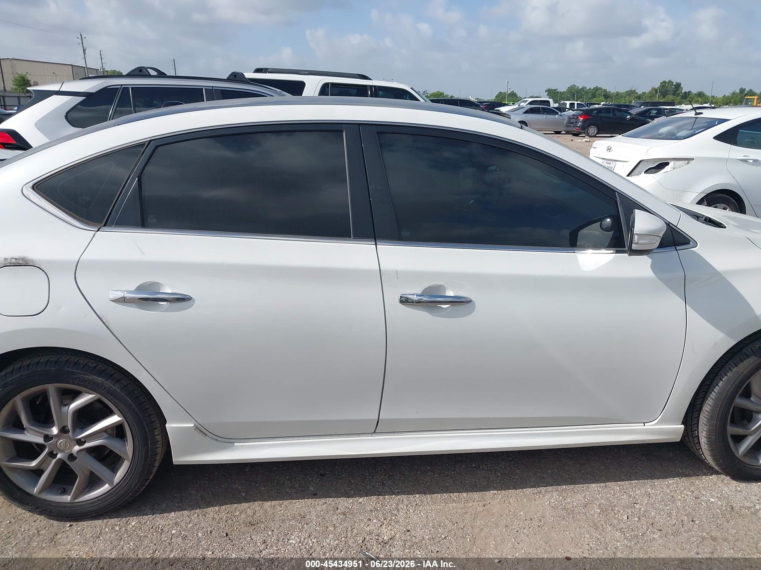 2015 Nissan Sentra Sr White vin: 3N1AB7AP8FY333485