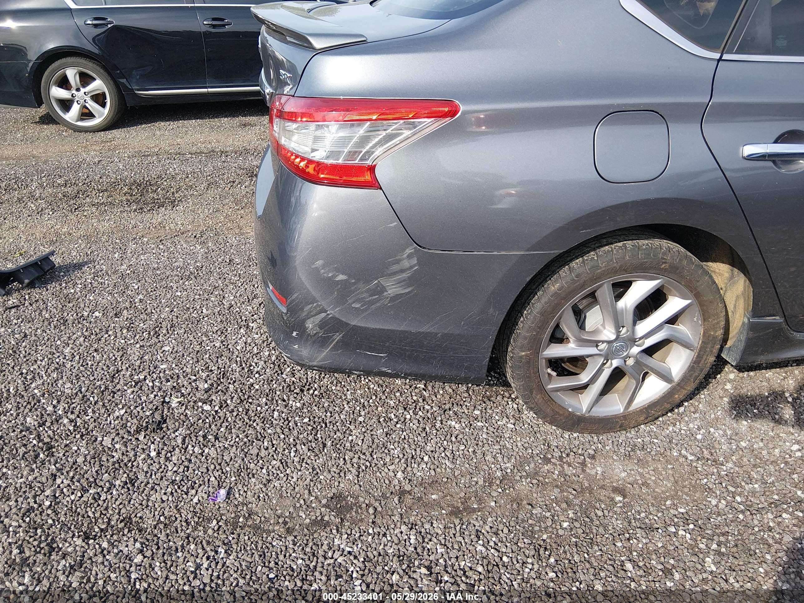 2015 Nissan Sentra Sr Gray vin: 3N1AB7AP8FY341392
