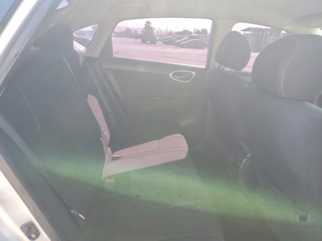 2015 Nissan Sentra S Silver vin: 3N1AB7AP8FY354580