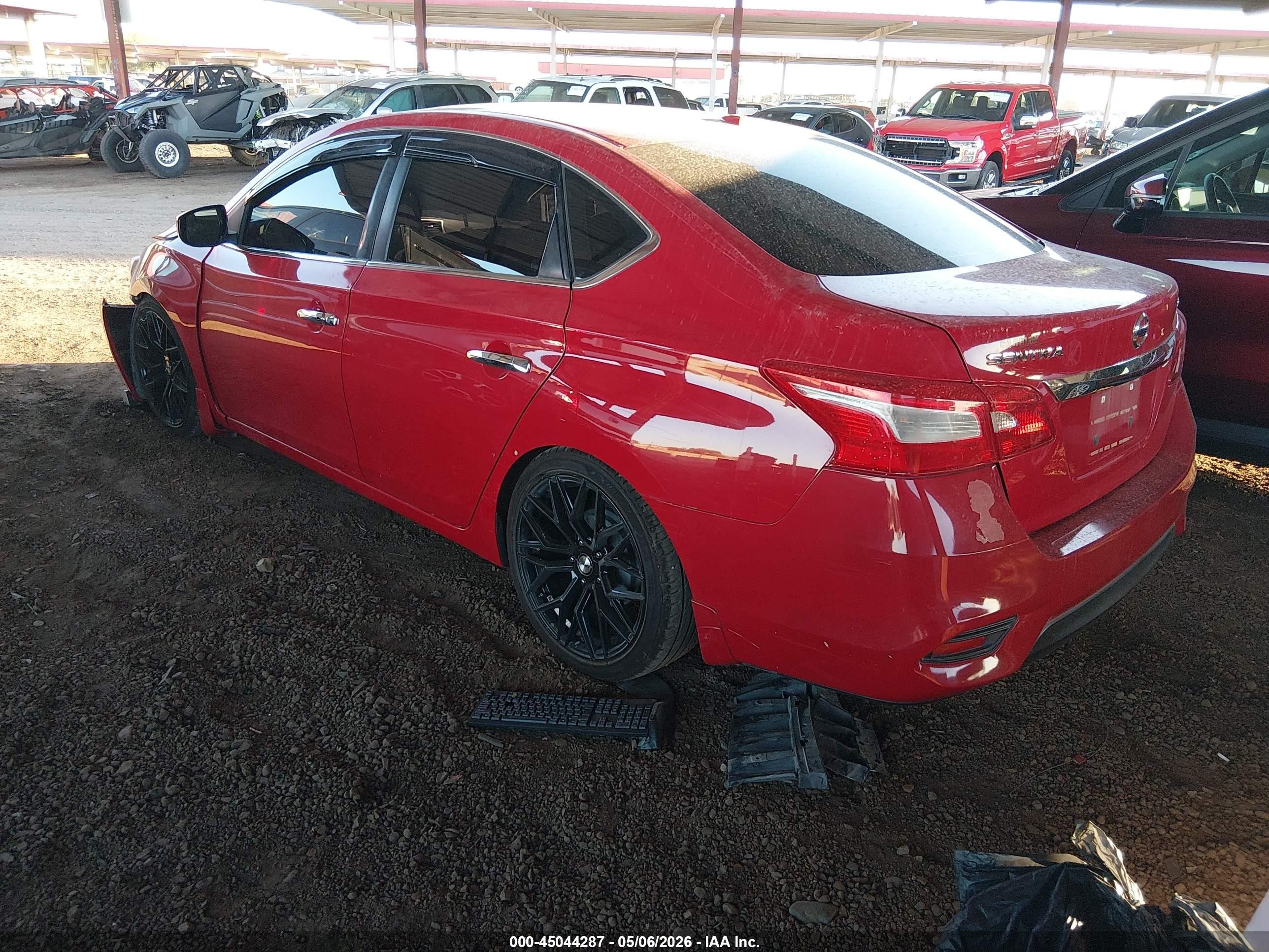 2017 Nissan Sentra Sv Красный vin: 3N1AB7AP8HL653177