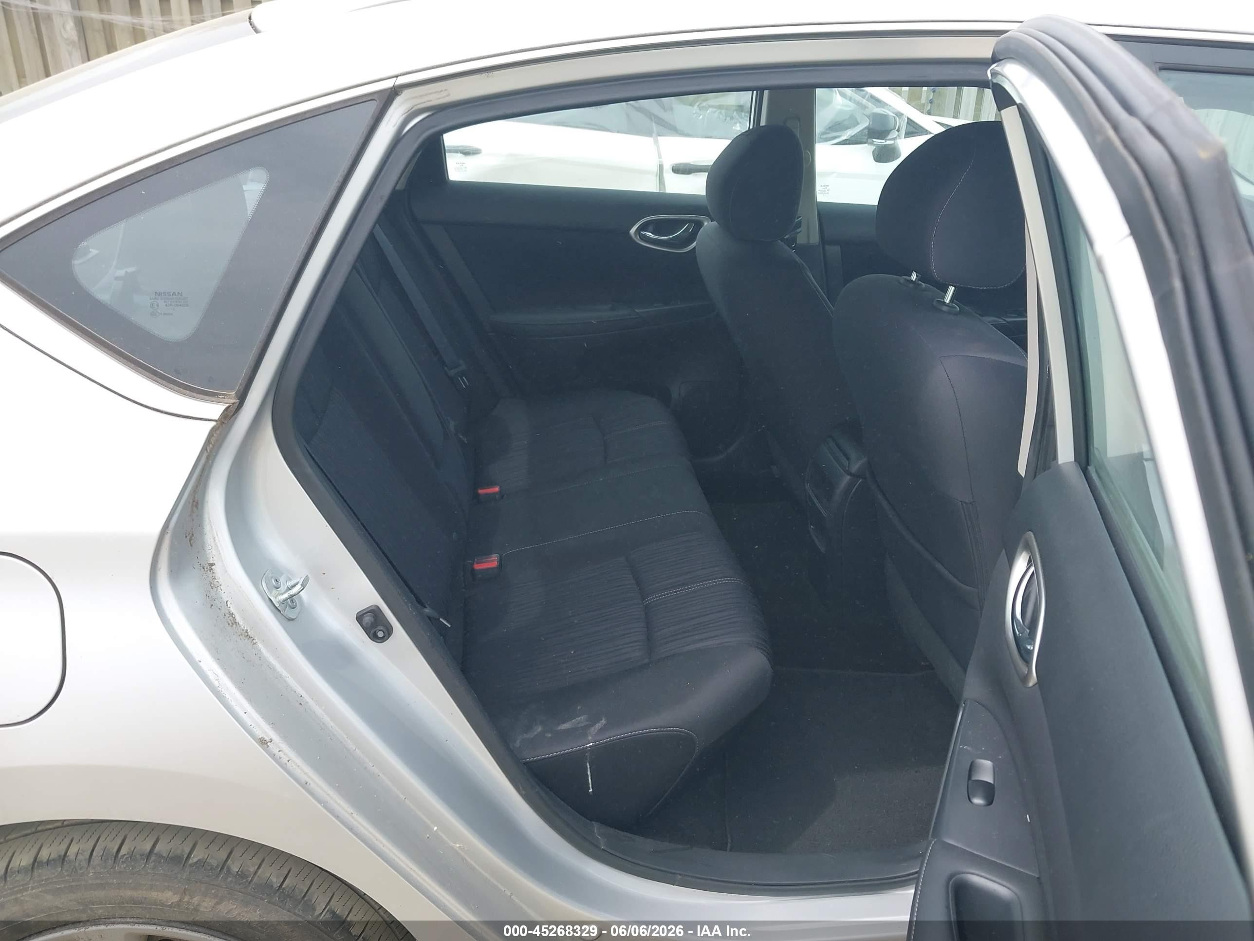 2017 Nissan Sentra Sv Silver vin: 3N1AB7AP8HL680427