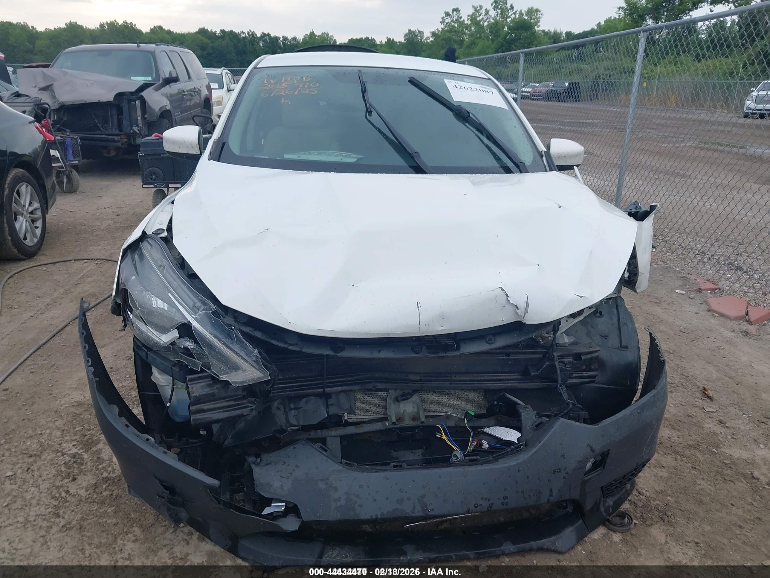 2017 Nissan Sentra S Белый vin: 3N1AB7AP8HY221613