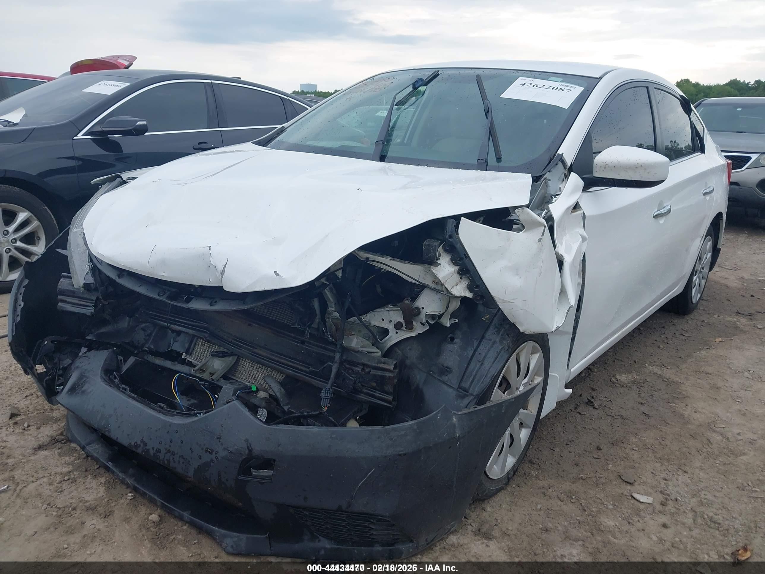 2017 Nissan Sentra S Белый vin: 3N1AB7AP8HY221613