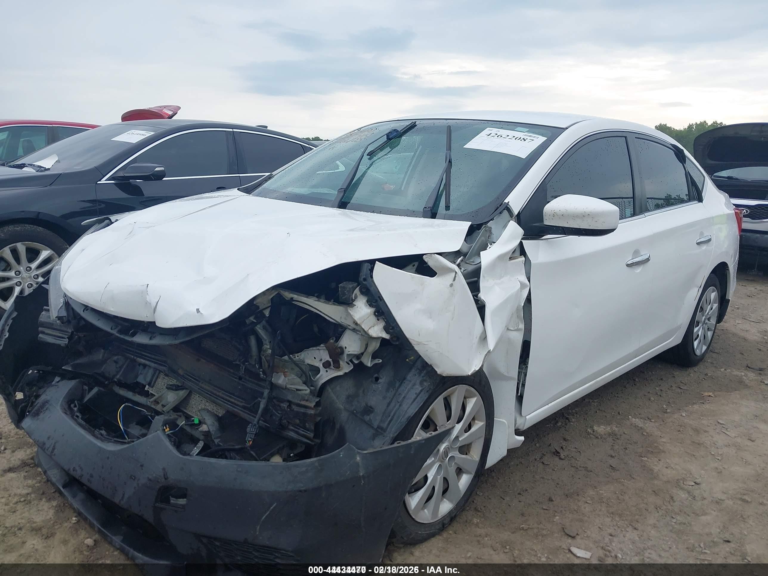 2017 Nissan Sentra S Белый vin: 3N1AB7AP8HY221613
