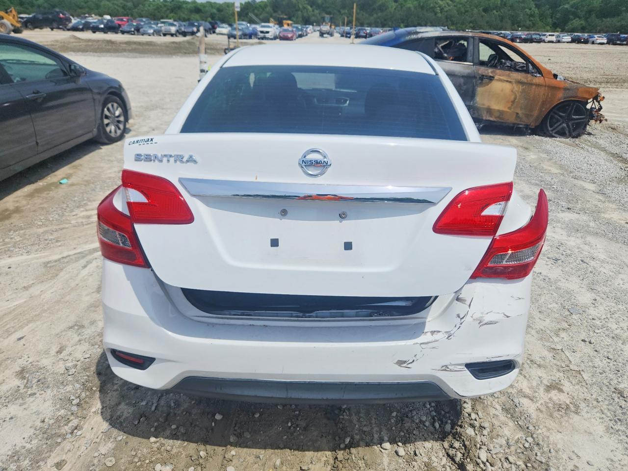 2017 Nissan Sentra S White vin: 3N1AB7AP8HY230151