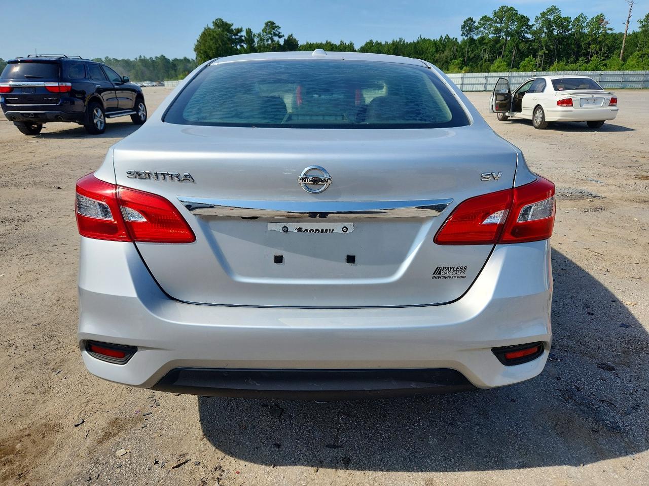 2017 Nissan Sentra Sv Серебряный vin: 3N1AB7AP8HY332176