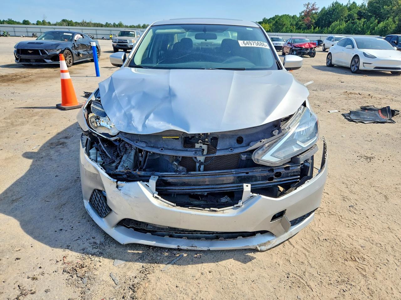 2017 Nissan Sentra Sv Серебряный vin: 3N1AB7AP8HY332176