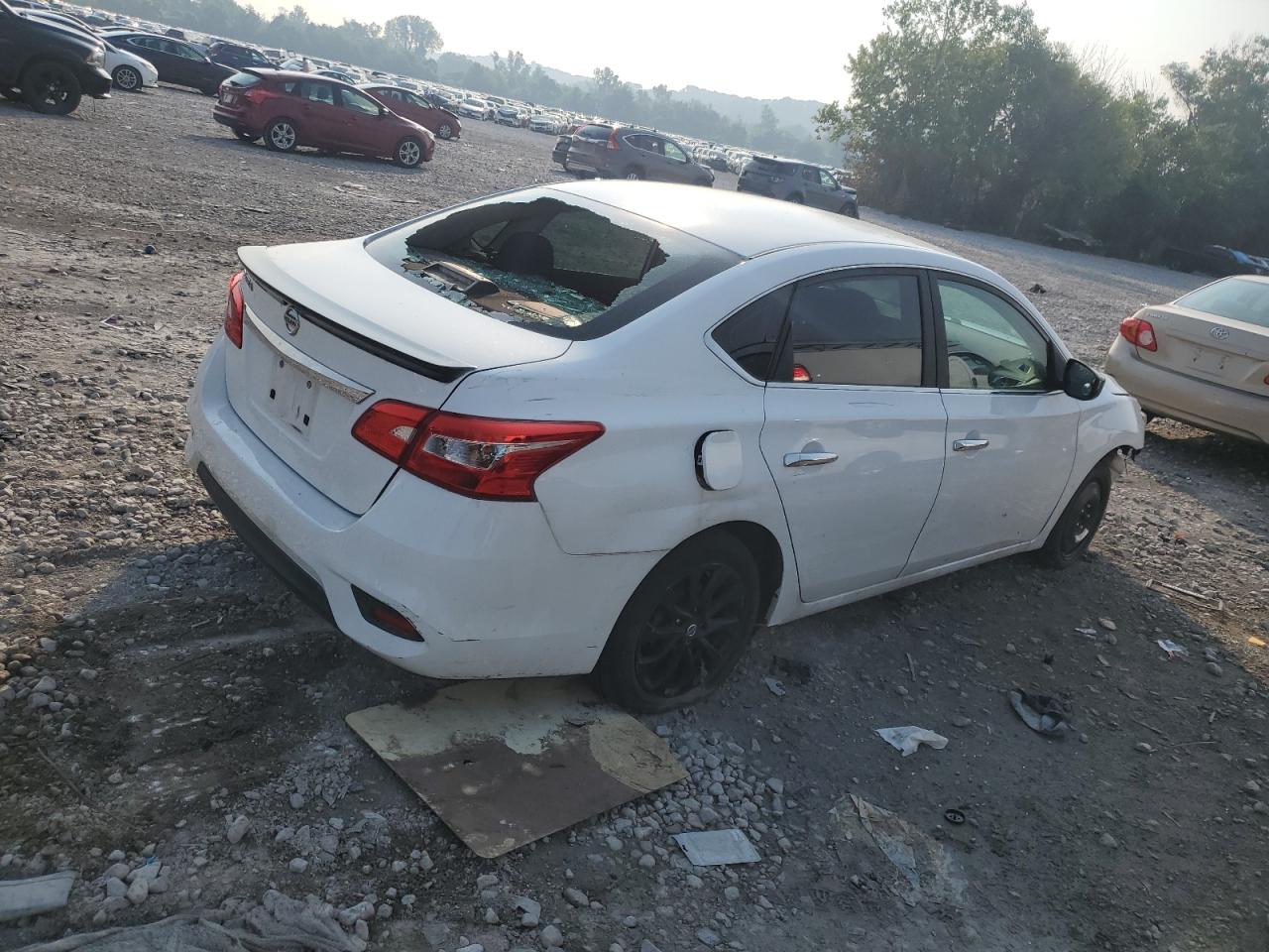 2018 Nissan Sentra S White vin: 3N1AB7AP8JY232309
