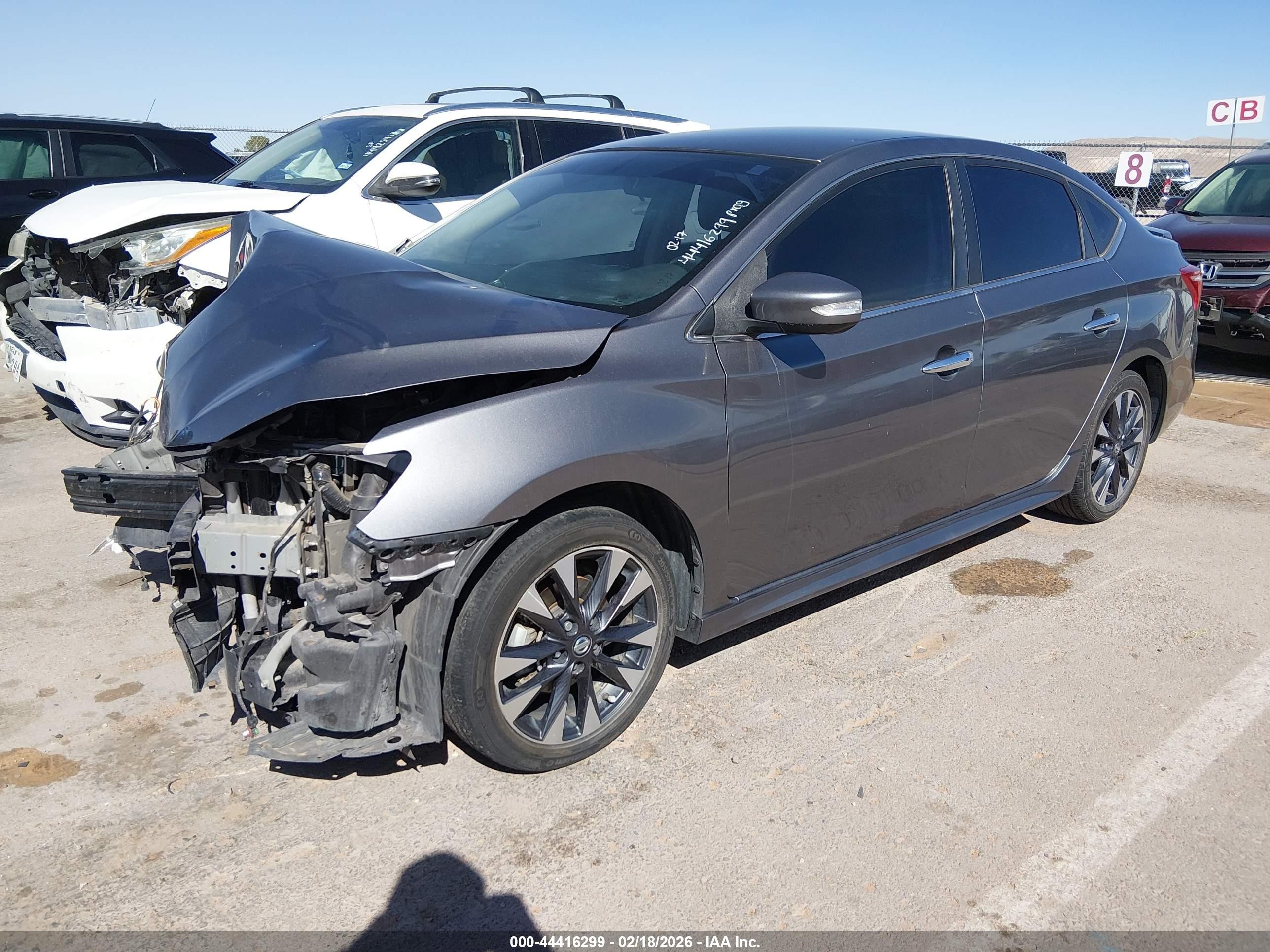 2018 Nissan Sentra Sr Серый vin: 3N1AB7AP8JY268243