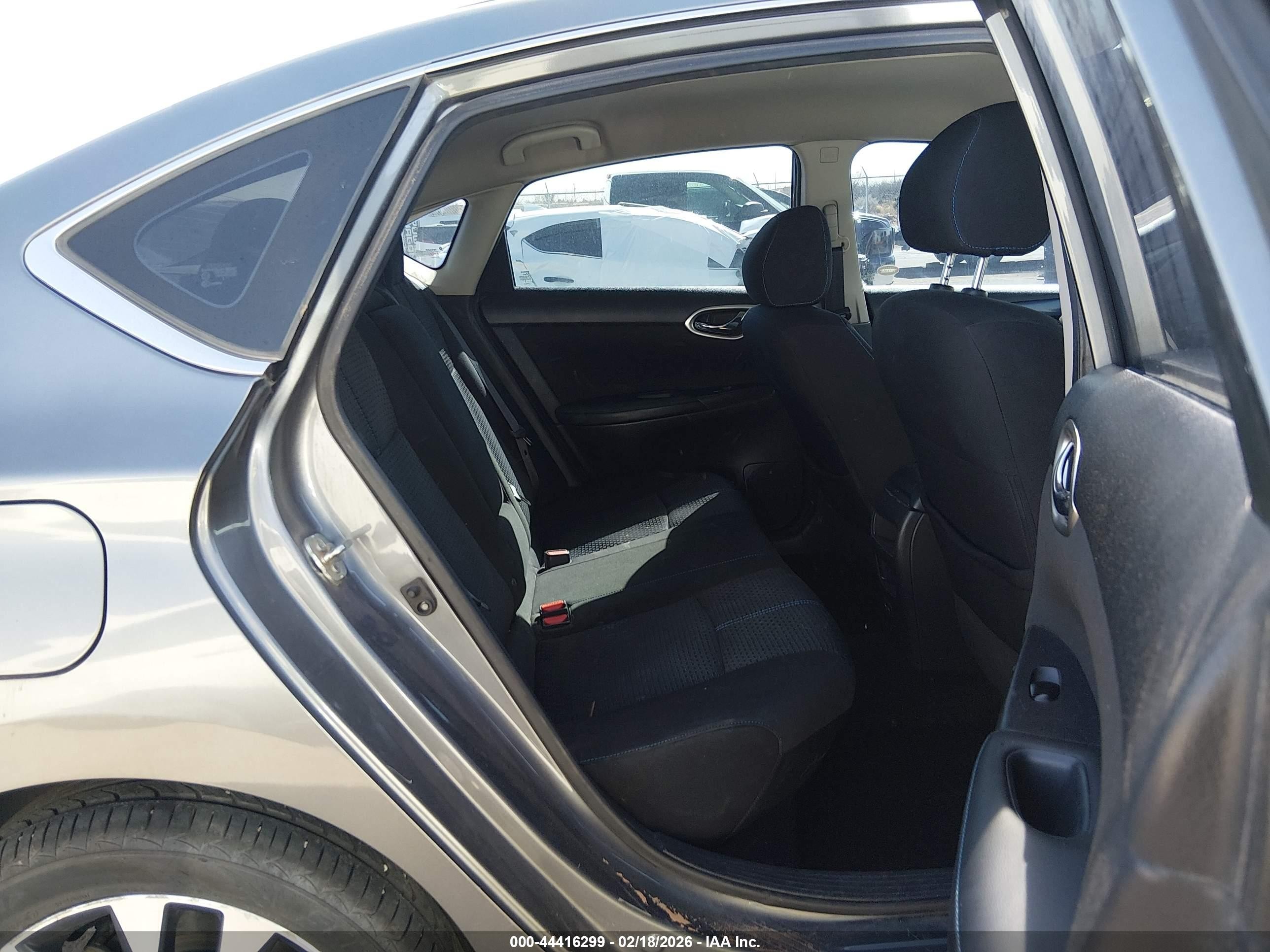 2018 Nissan Sentra Sr Серый vin: 3N1AB7AP8JY268243