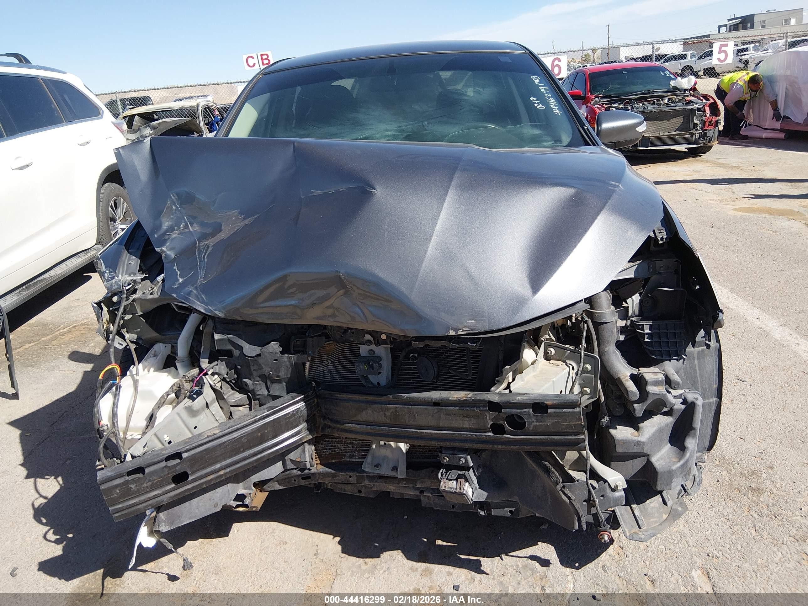 2018 Nissan Sentra Sr Серый vin: 3N1AB7AP8JY268243