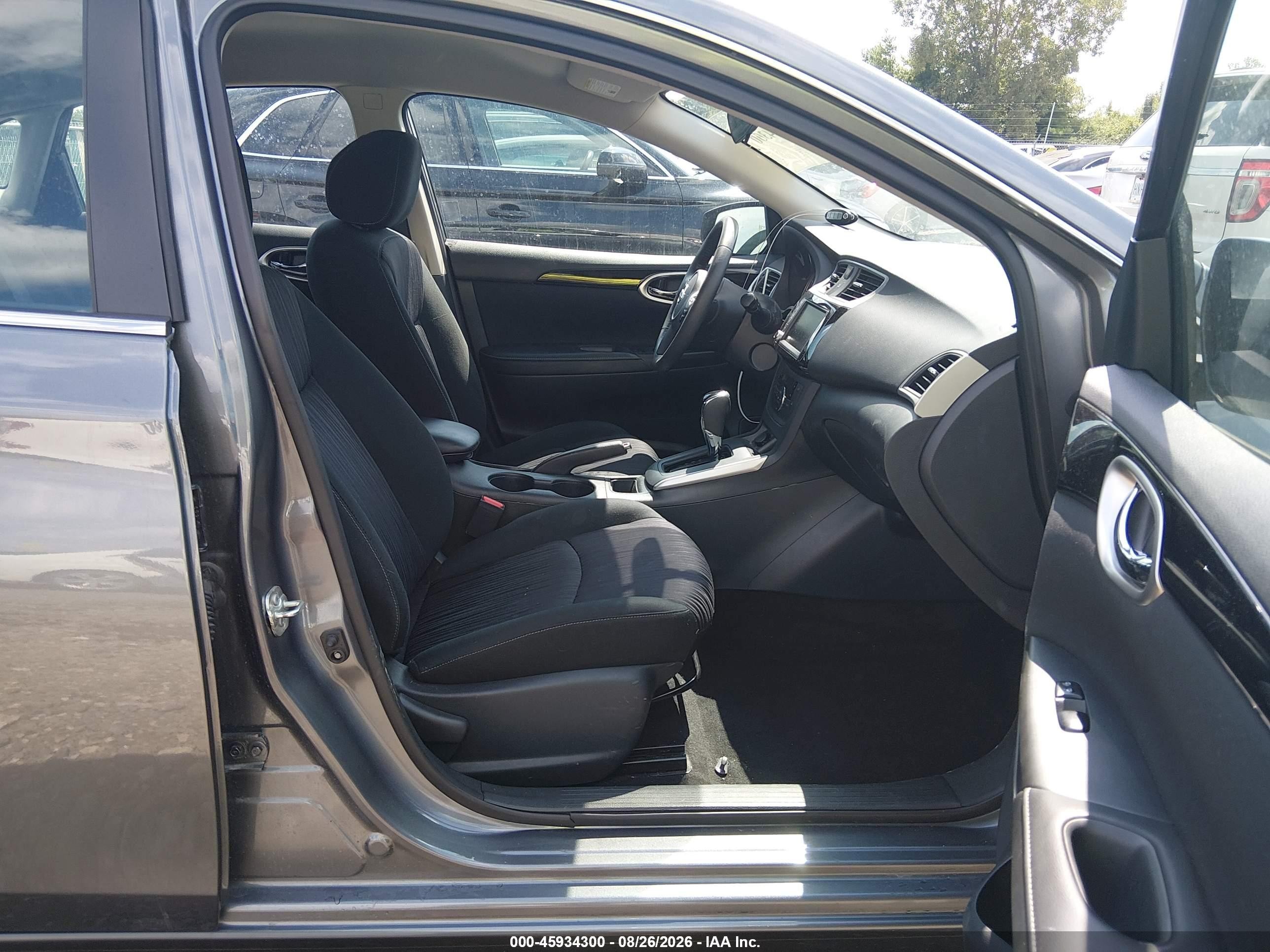 2019 Nissan Sentra Sv Серый vin: 3N1AB7AP8KY397584