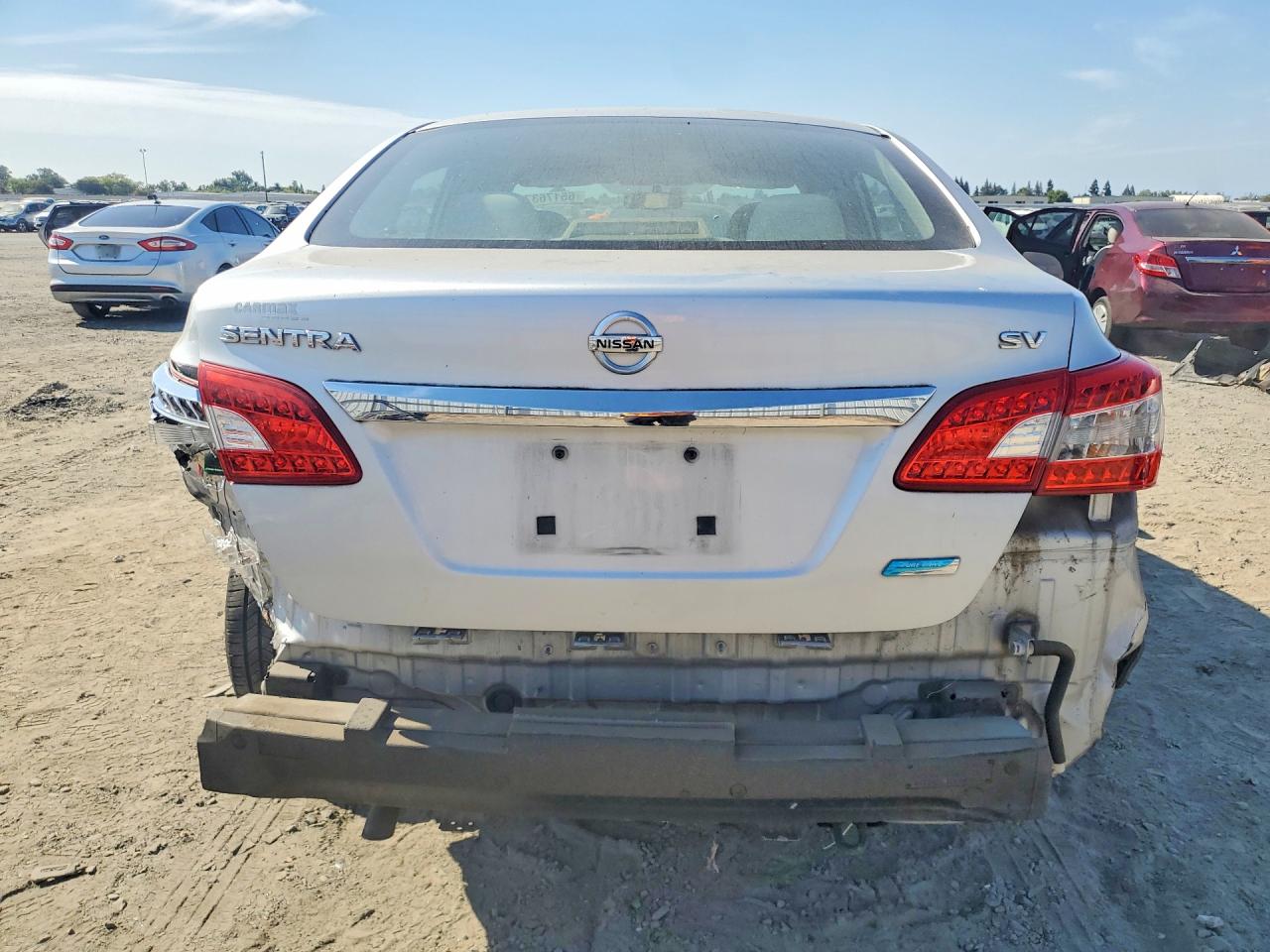 2013 Nissan Sentra S Серебряный vin: 3N1AB7AP9DL611658