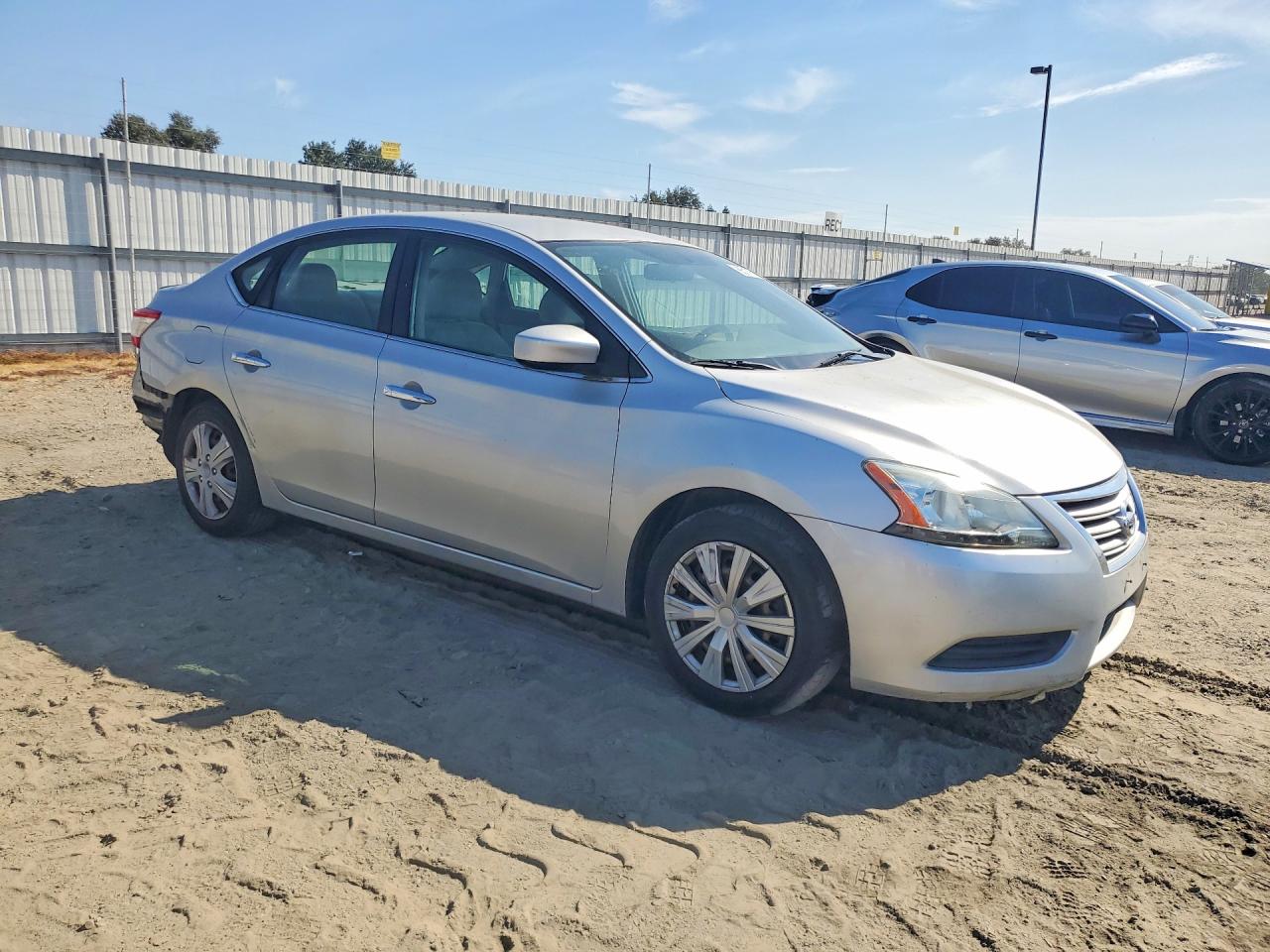 2013 Nissan Sentra S Серебряный vin: 3N1AB7AP9DL611658