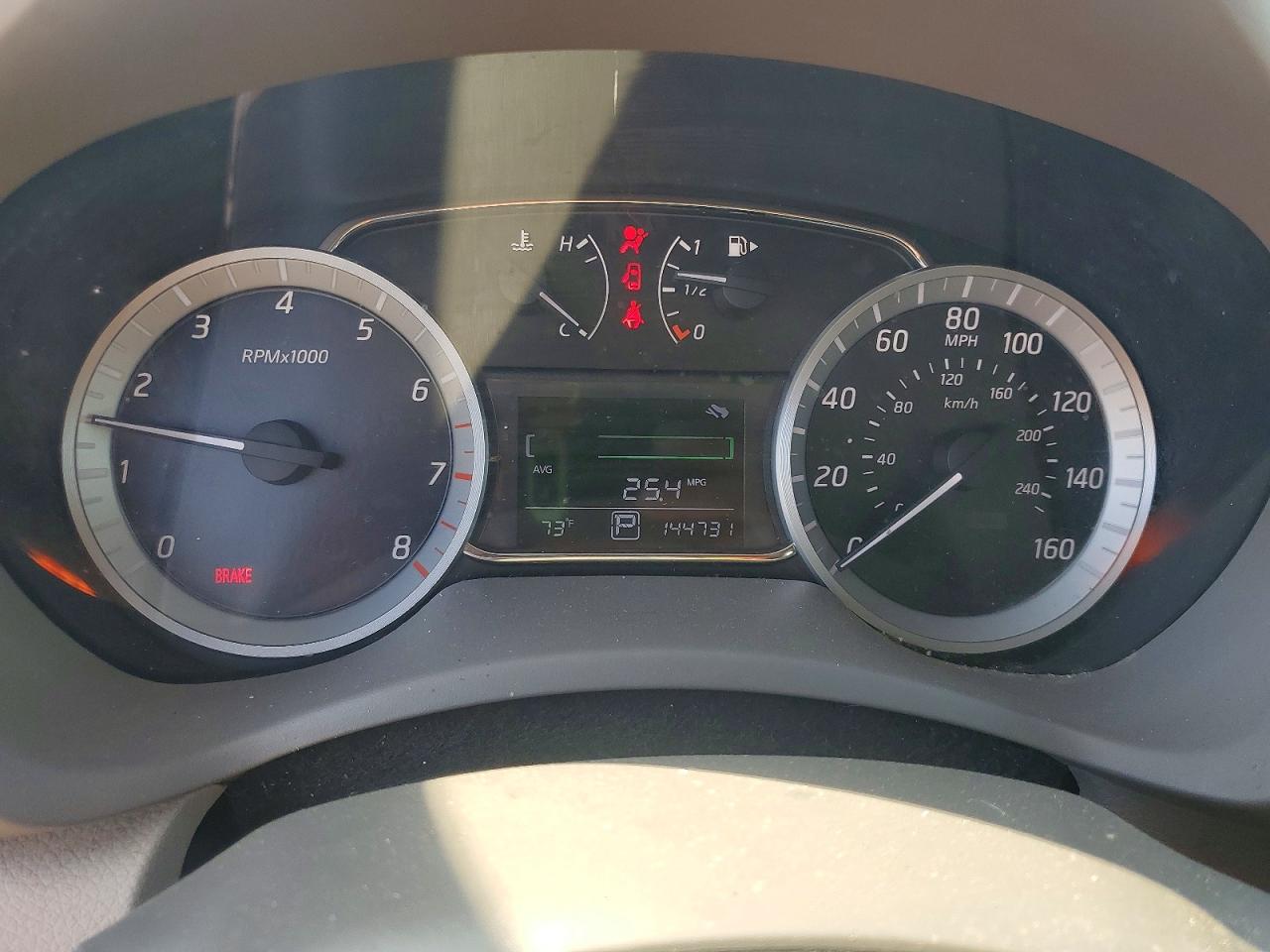 2013 Nissan Sentra S Серебряный vin: 3N1AB7AP9DL611658