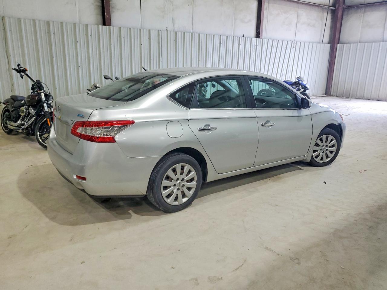 2013 Nissan Sentra Silver vin: 3N1AB7AP9DL633241
