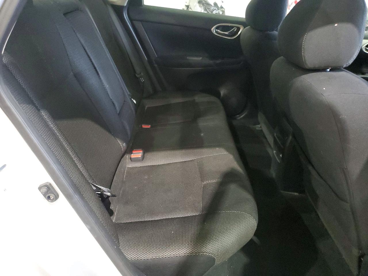2013 Nissan Sentra Silver vin: 3N1AB7AP9DL633241