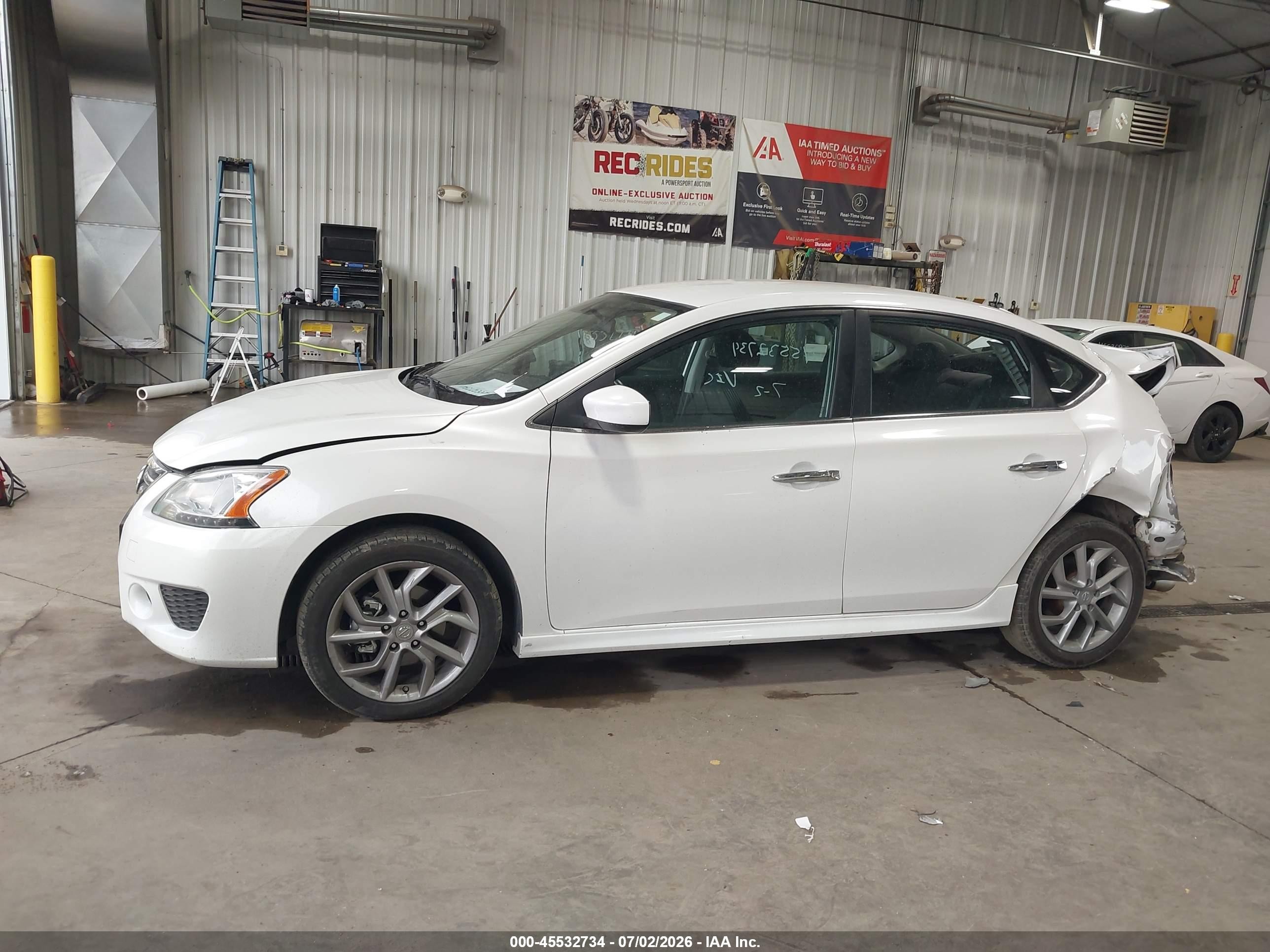 2013 Nissan Sentra Sr Белый vin: 3N1AB7AP9DL766310