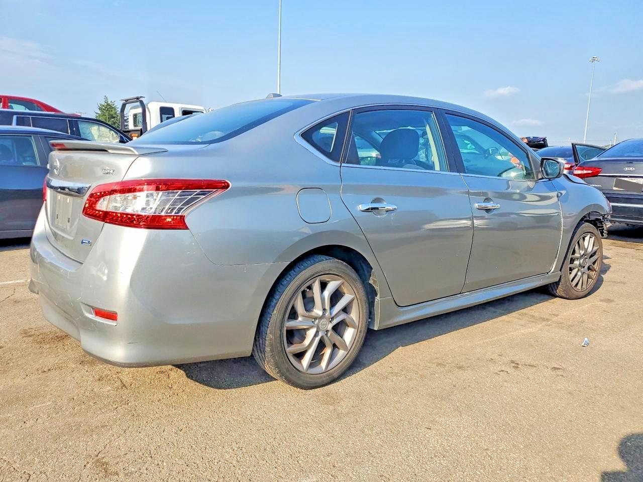 2014 Nissan Sentra Sr Silver vin: 3N1AB7AP9EL628803