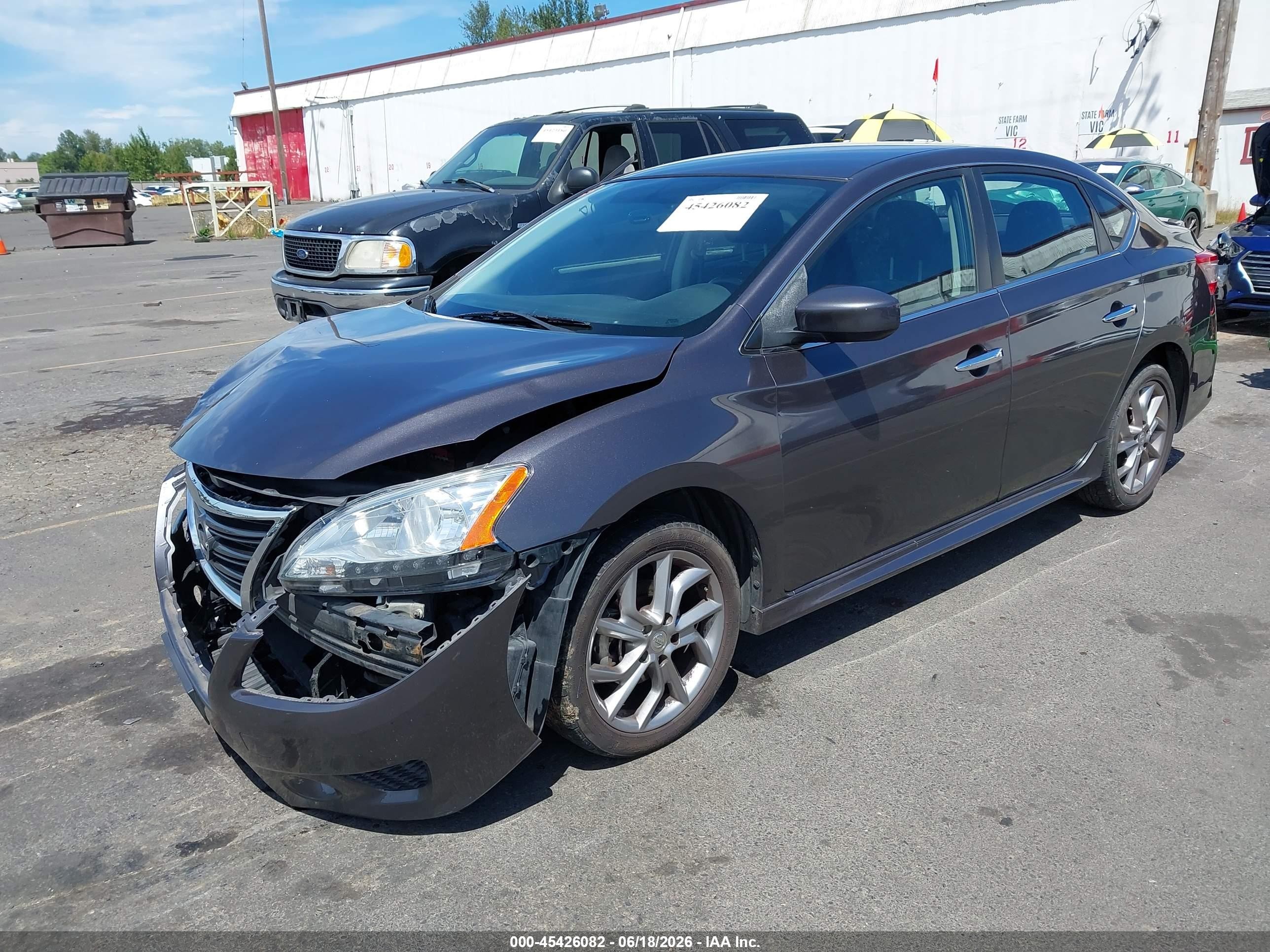 2014 Nissan Sentra Sr Серый vin: 3N1AB7AP9EL639073