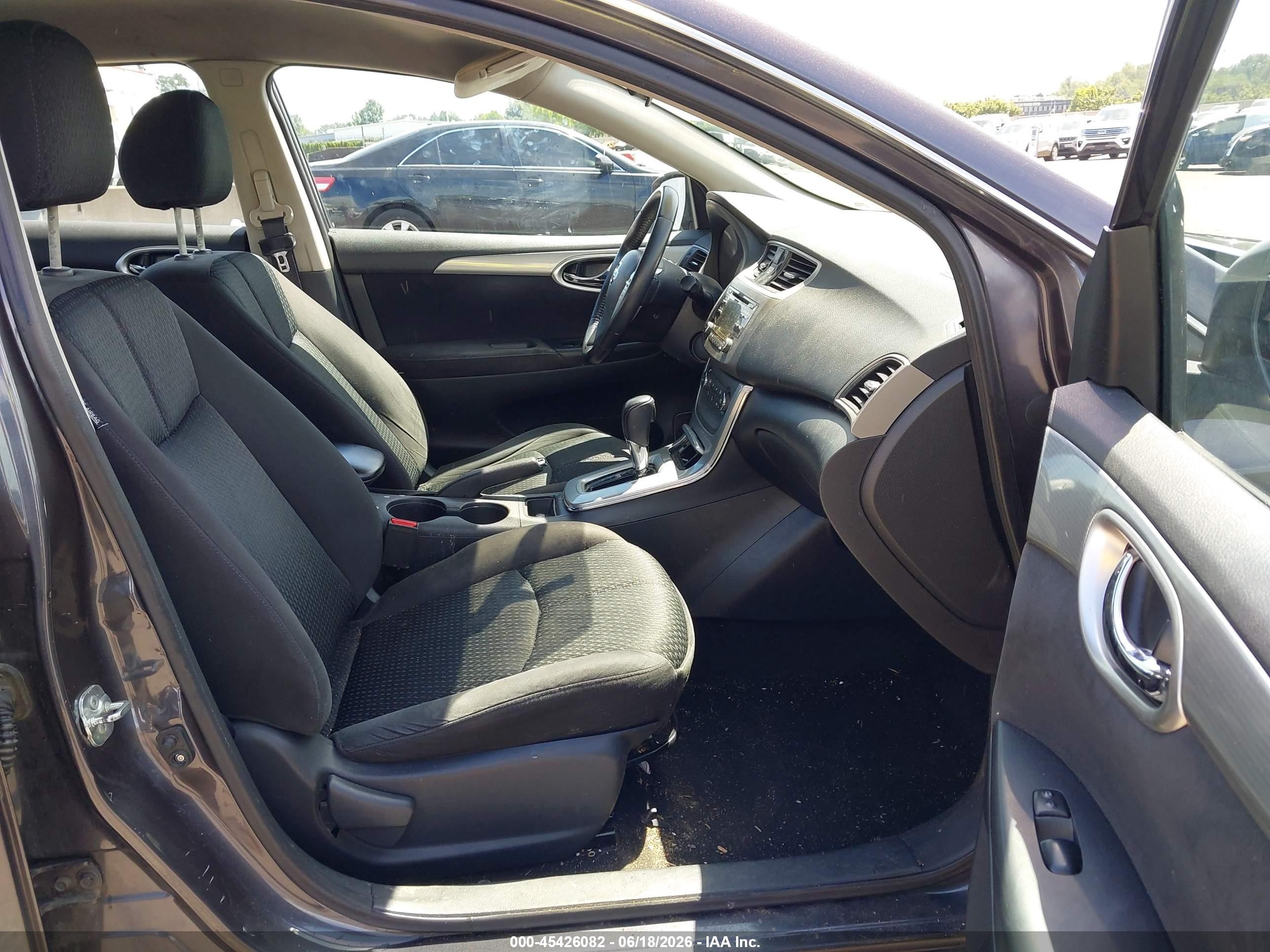 2014 Nissan Sentra Sr Серый vin: 3N1AB7AP9EL639073