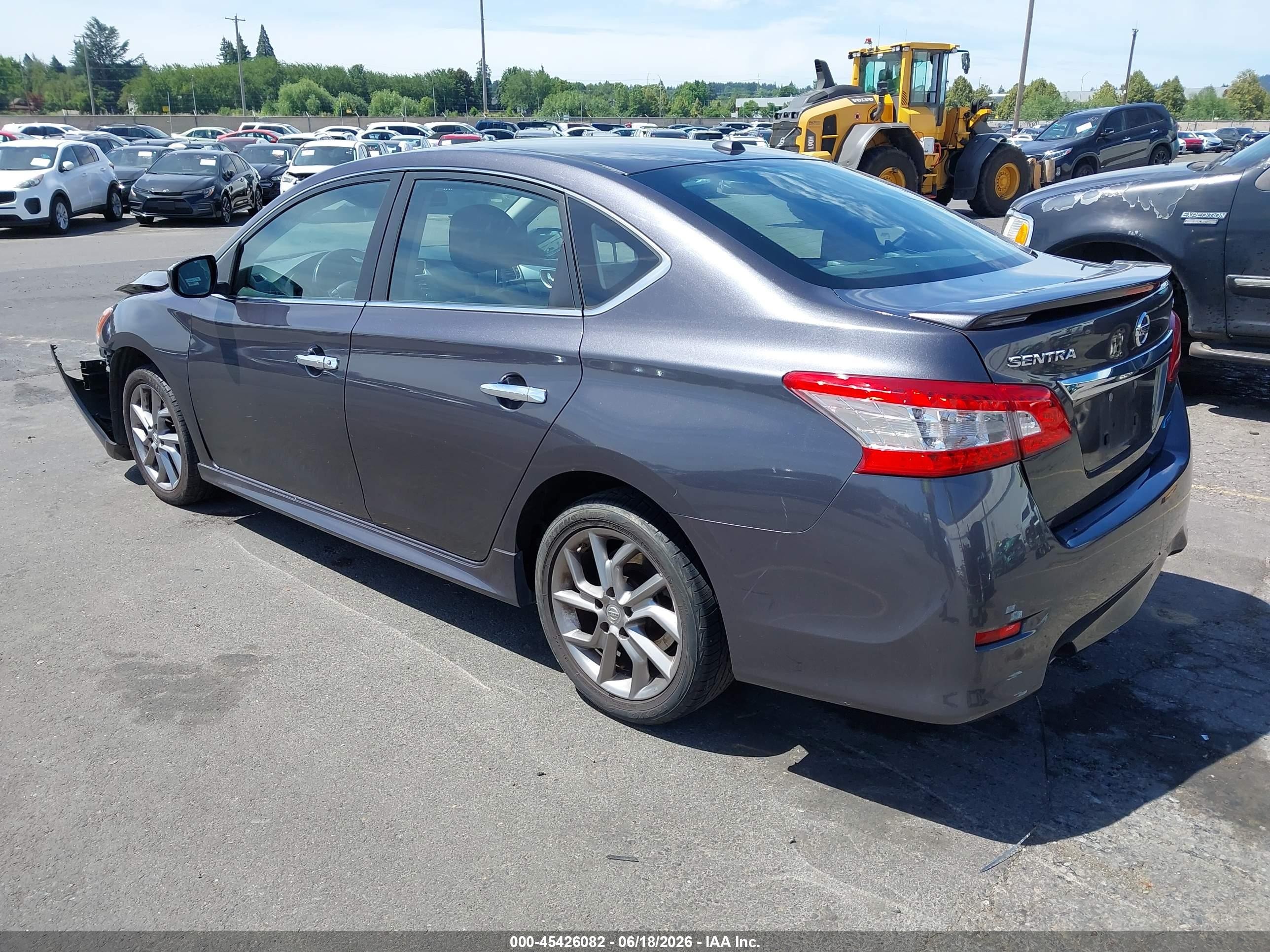 2014 Nissan Sentra Sr Серый vin: 3N1AB7AP9EL639073