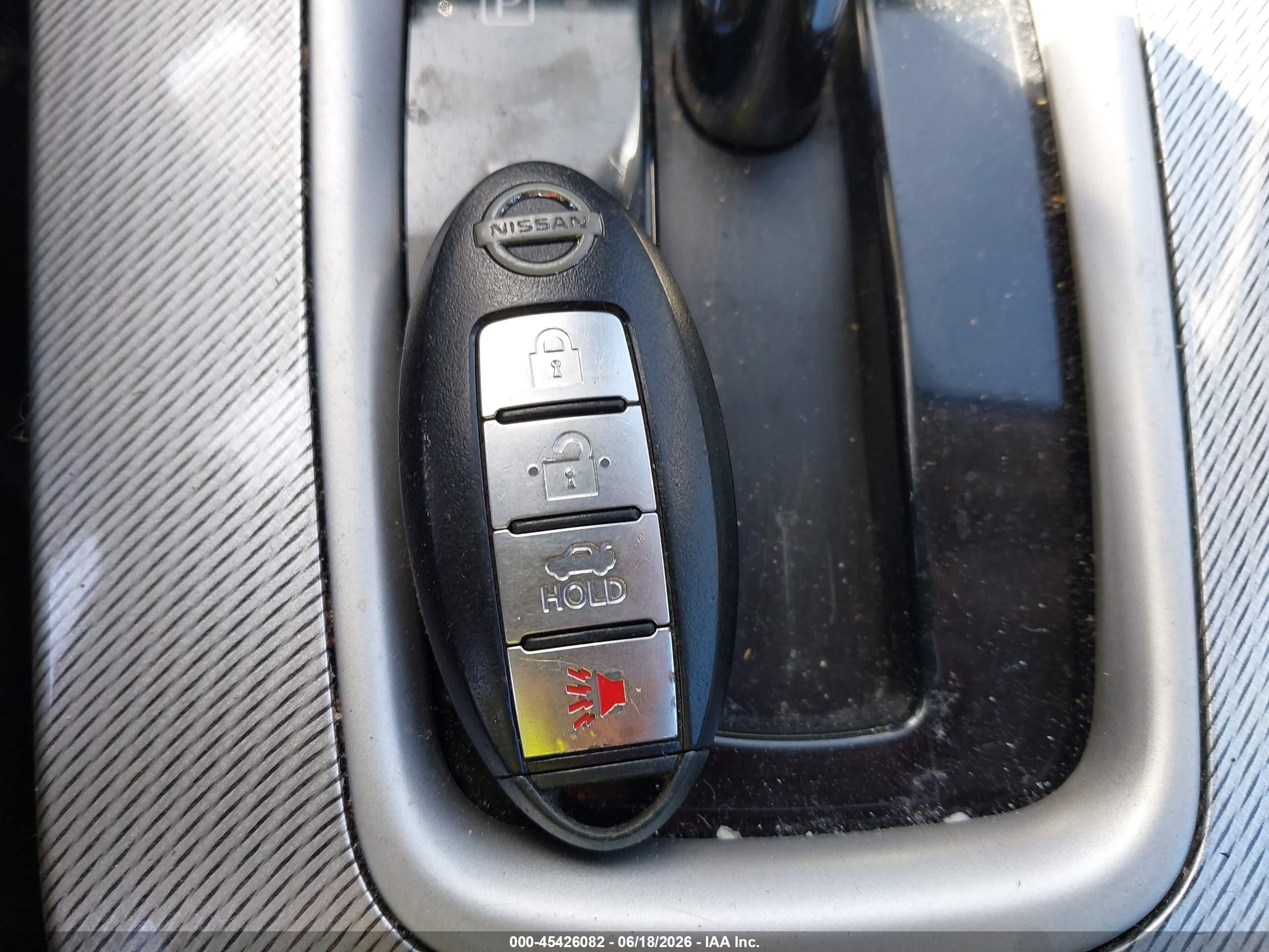 2014 Nissan Sentra Sr Серый vin: 3N1AB7AP9EL639073