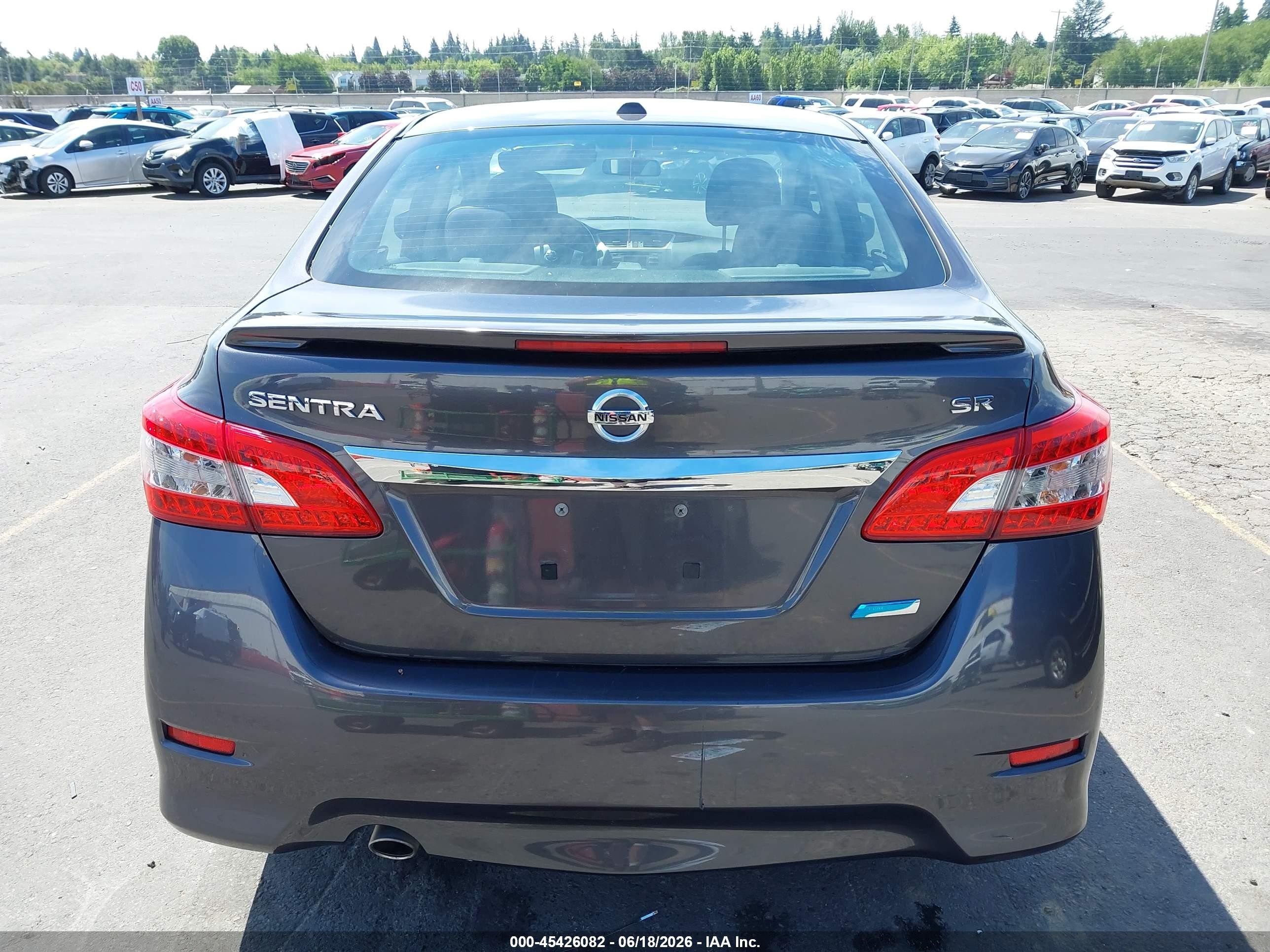 2014 Nissan Sentra Sr Серый vin: 3N1AB7AP9EL639073