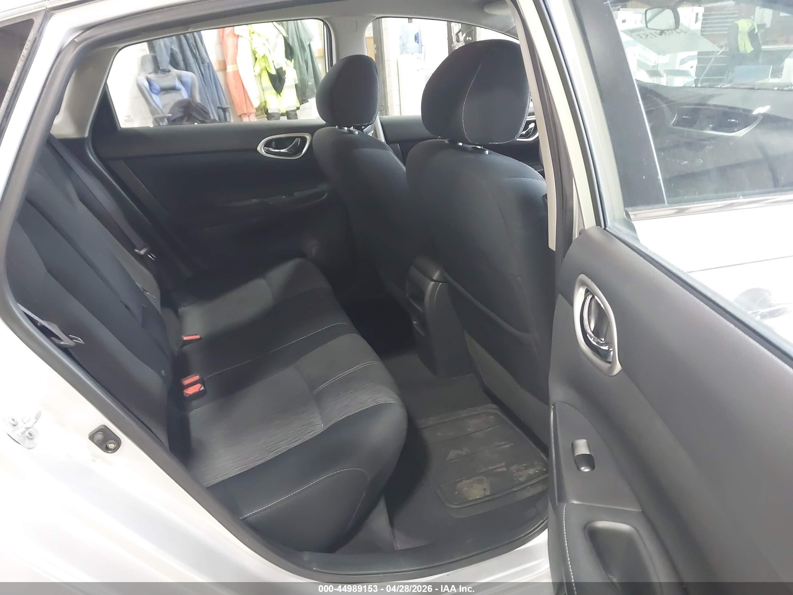 2014 Nissan Sentra Sv Silver vin: 3N1AB7AP9EL655919