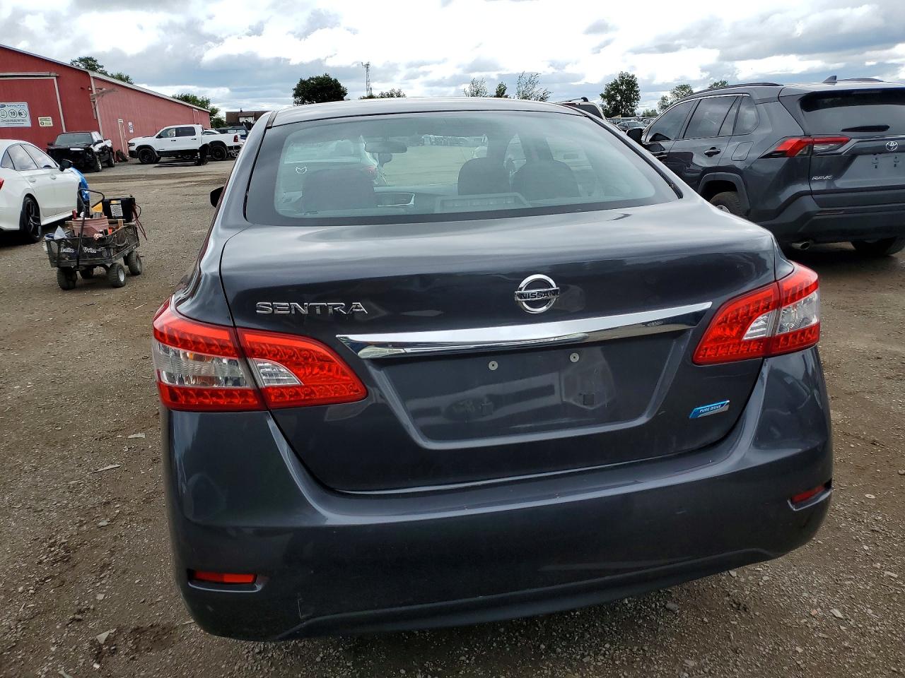 2014 Nissan Sentra 1.8s Gray vin: 3N1AB7AP9EL665740