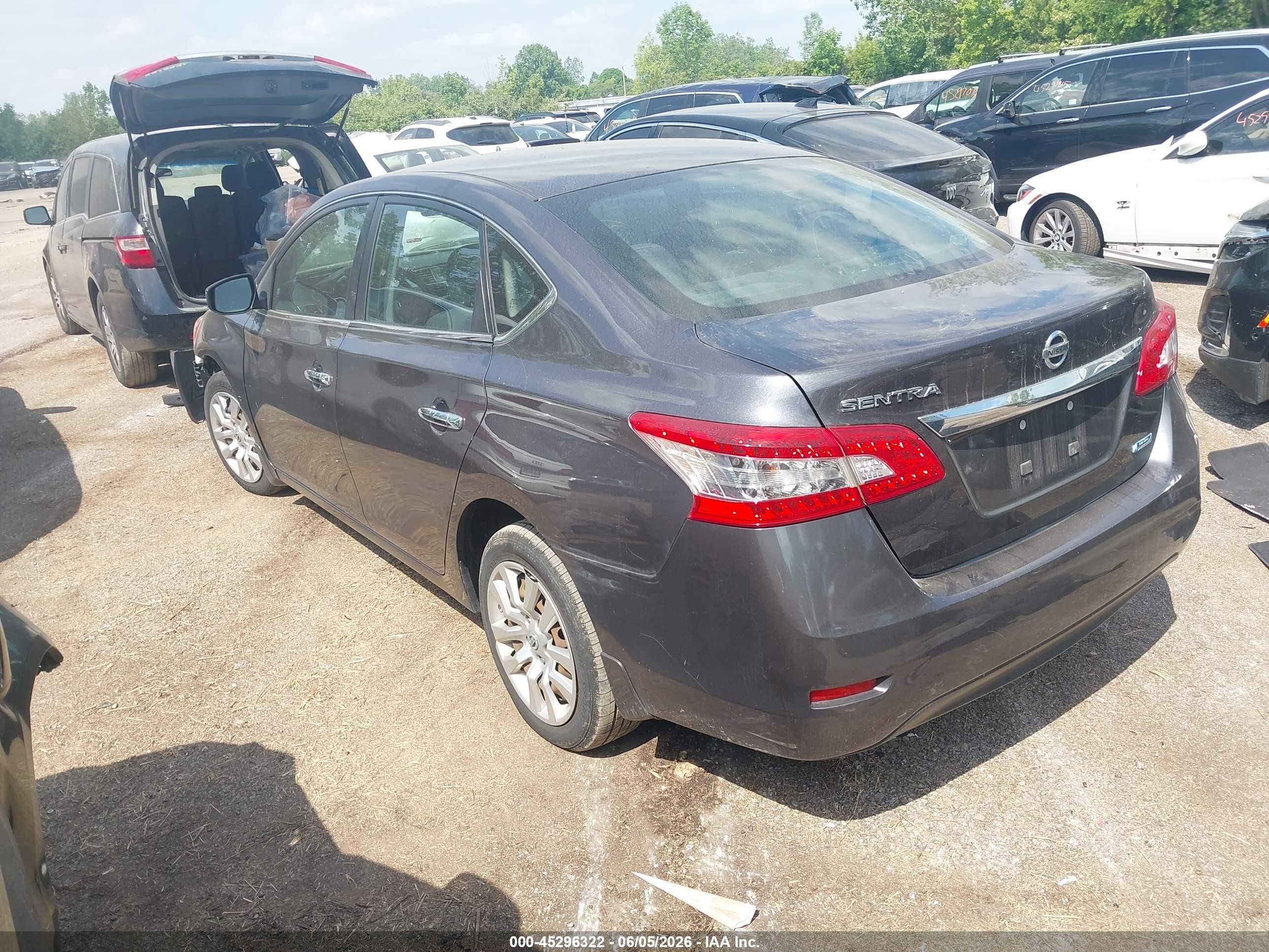 2014 Nissan Sentra S Серый vin: 3N1AB7AP9EL695952