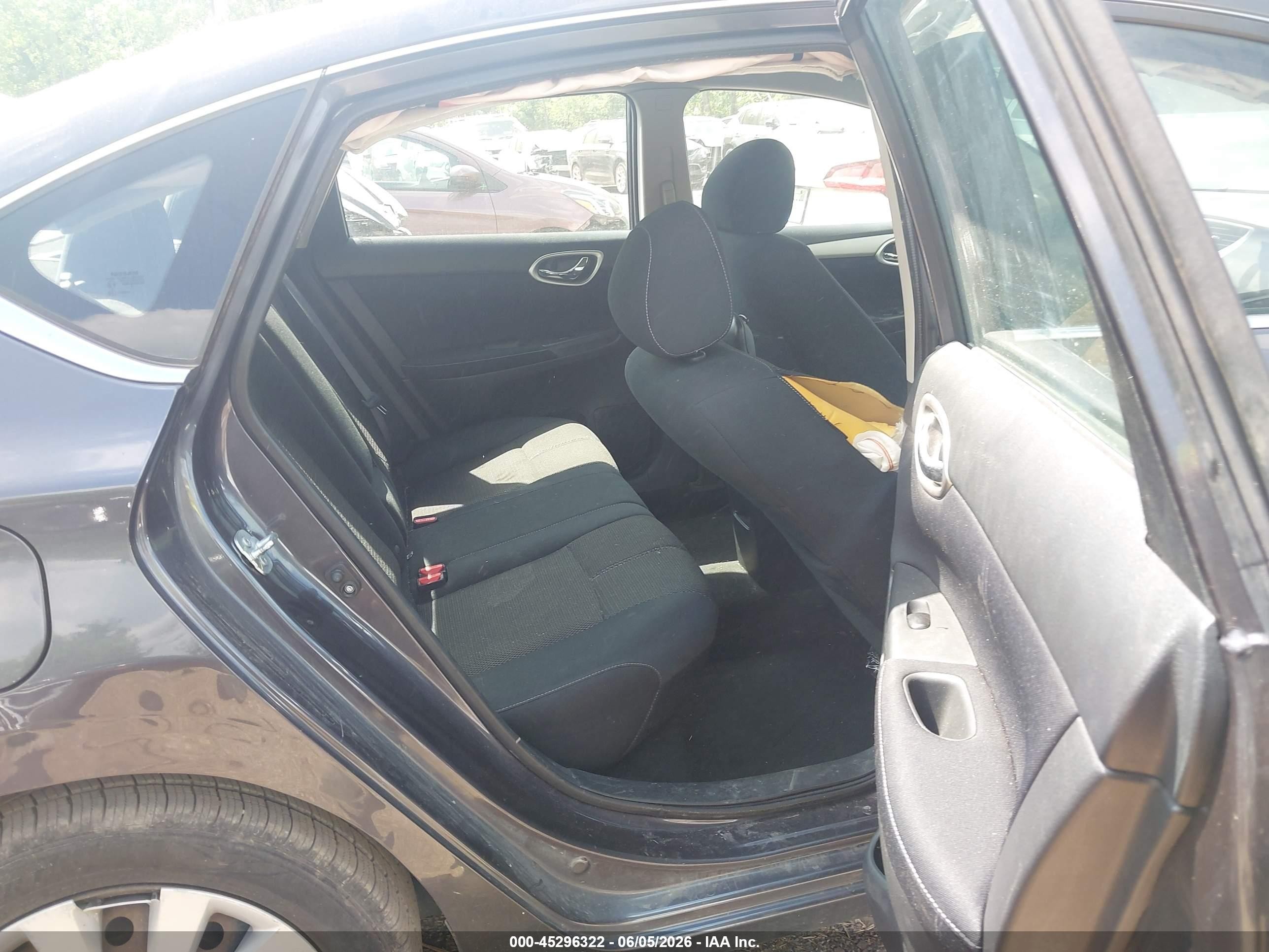 2014 Nissan Sentra S Серый vin: 3N1AB7AP9EL695952