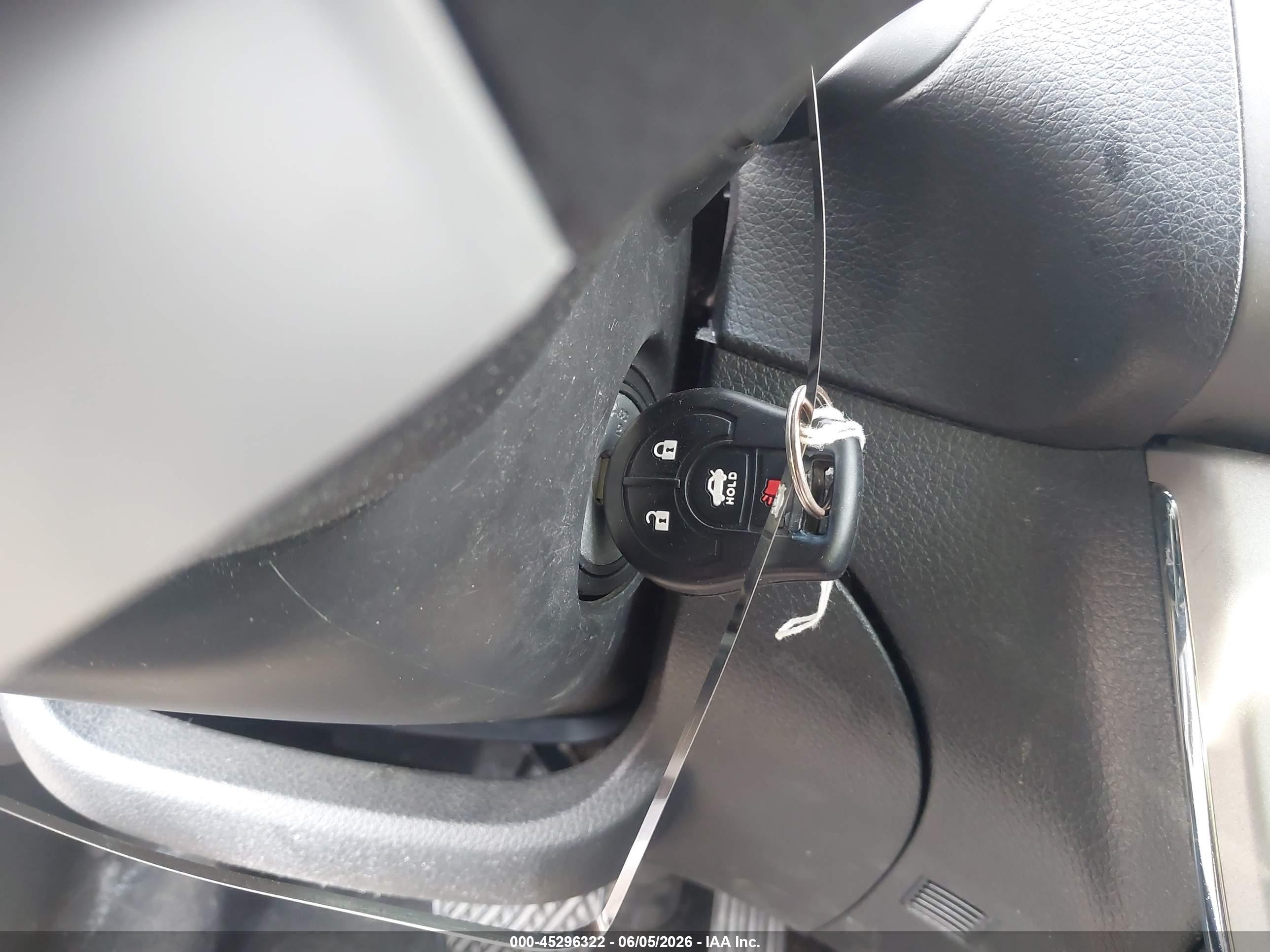 2014 Nissan Sentra S Серый vin: 3N1AB7AP9EL695952