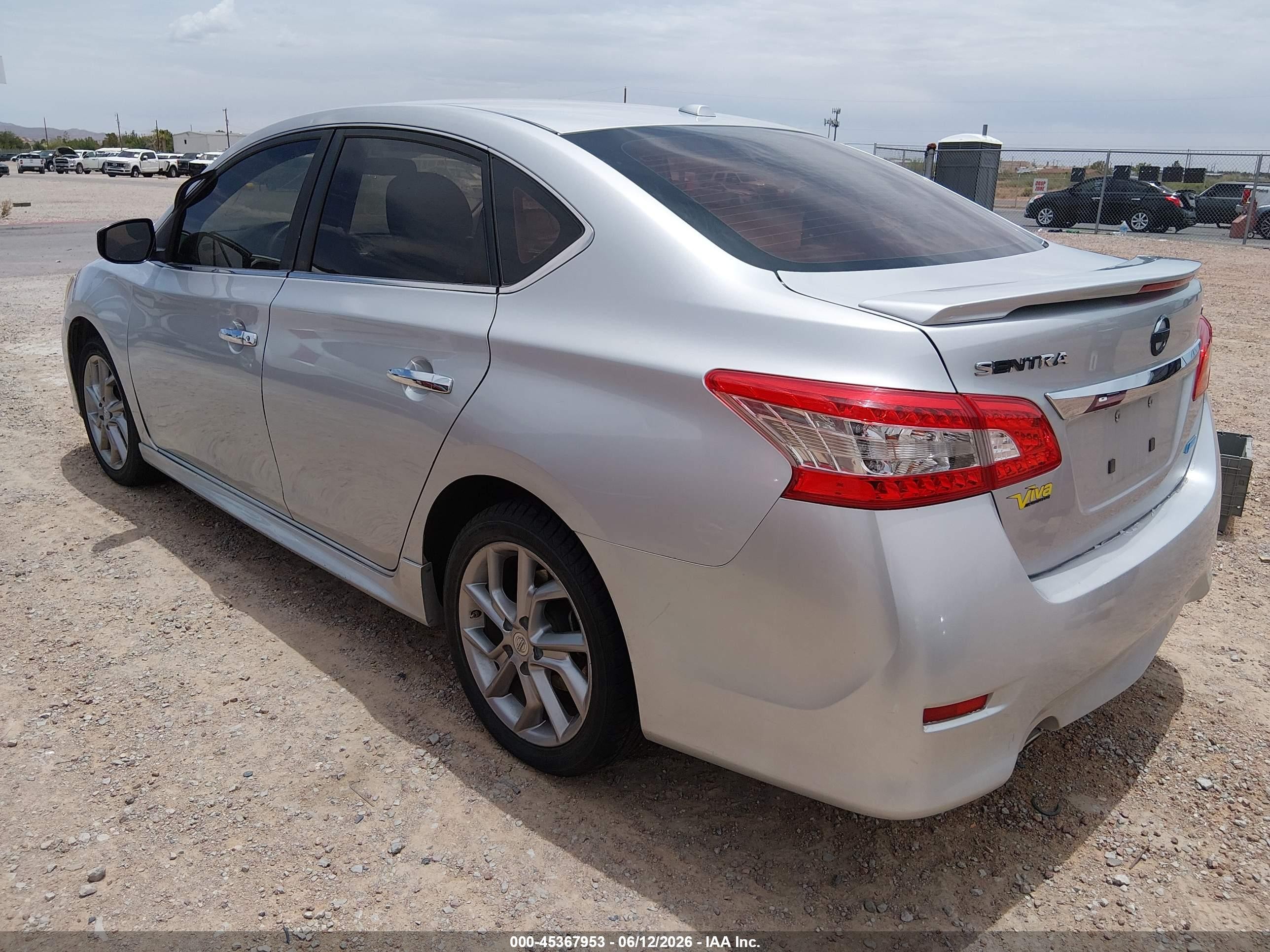 2014 Nissan Sentra Sr Silver vin: 3N1AB7AP9EY231028