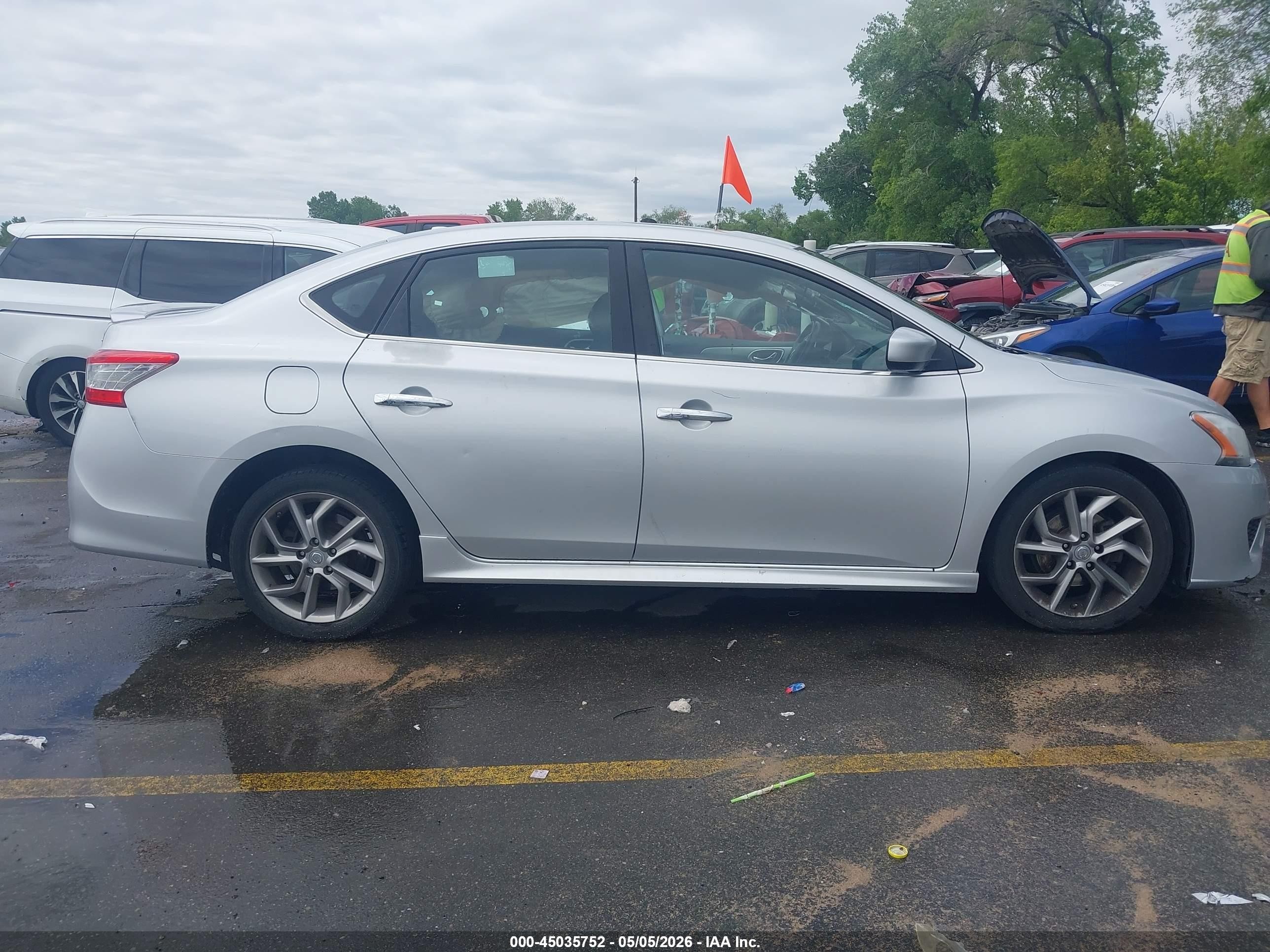 2014 Nissan Sentra Sr Silver vin: 3N1AB7AP9EY233202
