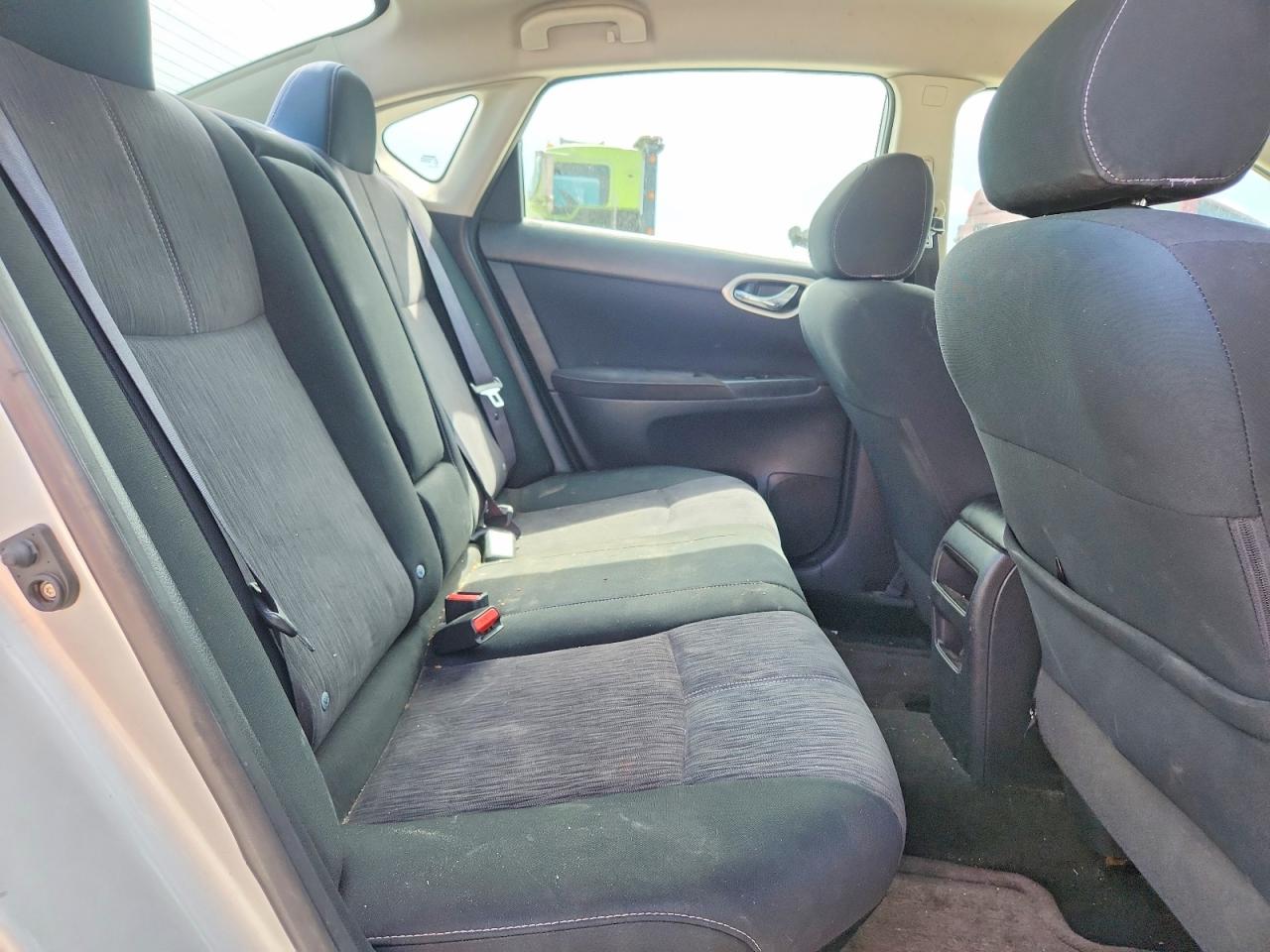 2014 Nissan Sentra Sv Silver vin: 3N1AB7AP9EY236682