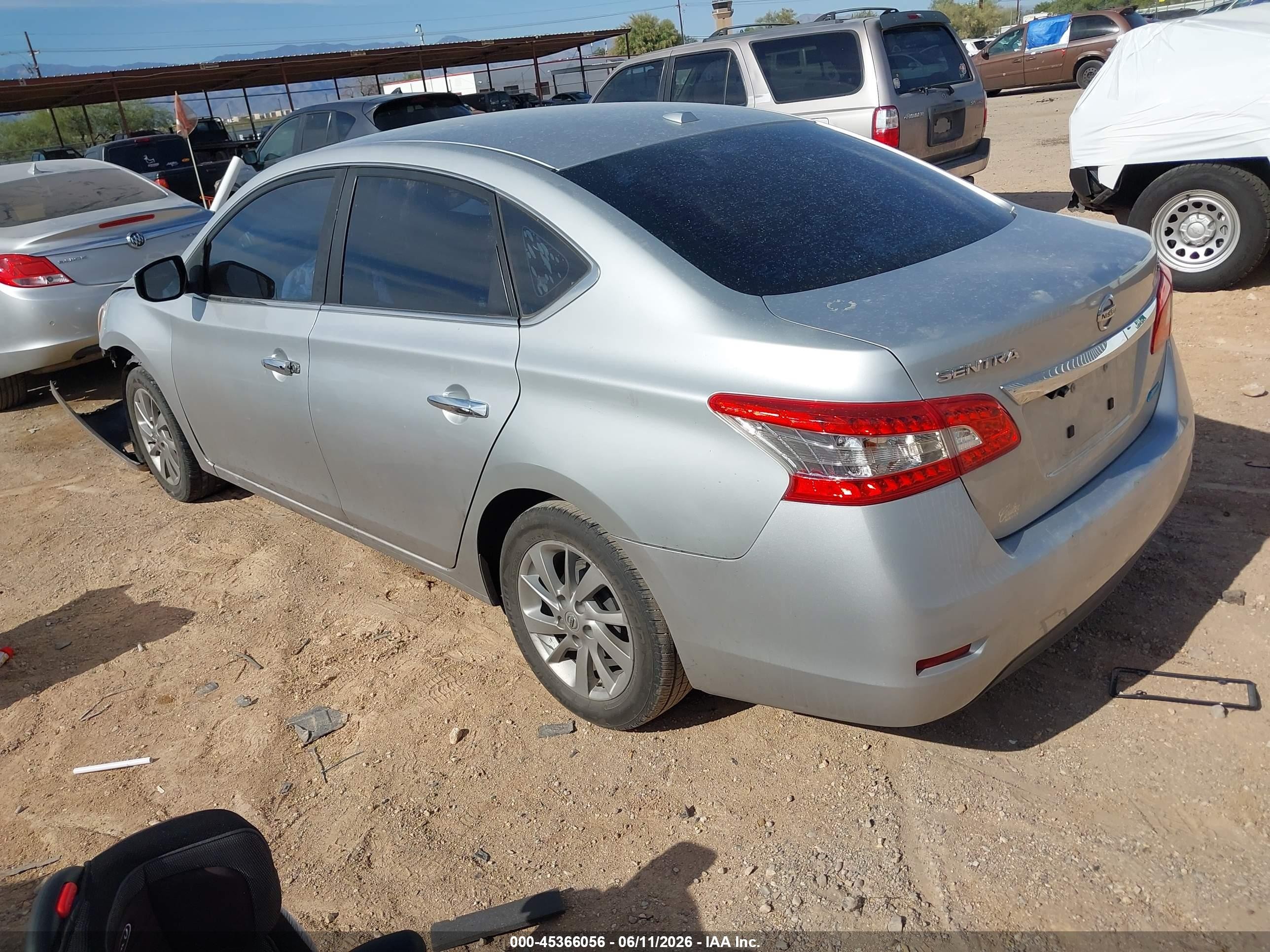2014 Nissan Sentra Sv Серебряный vin: 3N1AB7AP9EY237654