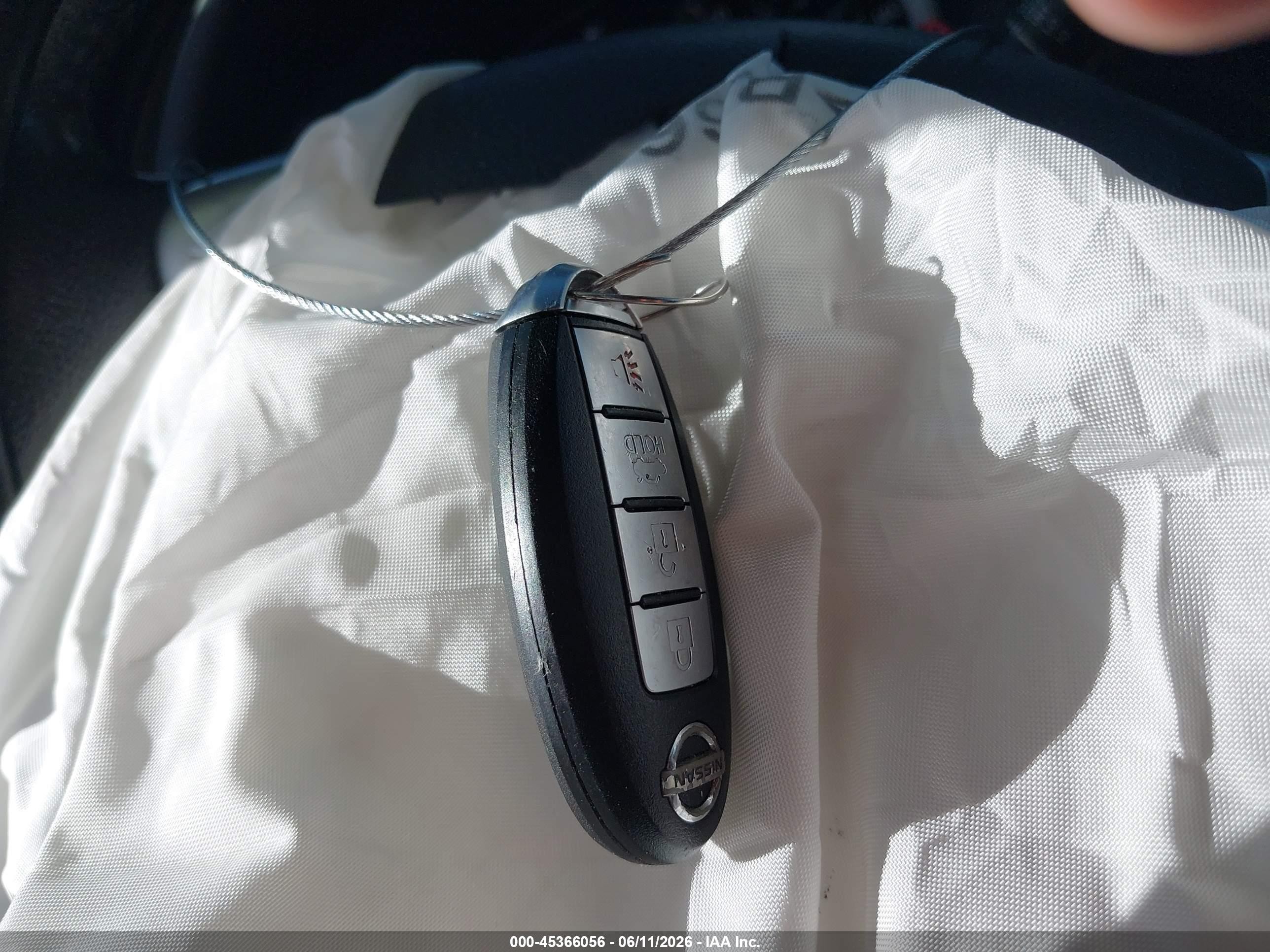 2014 Nissan Sentra Sv Серебряный vin: 3N1AB7AP9EY237654