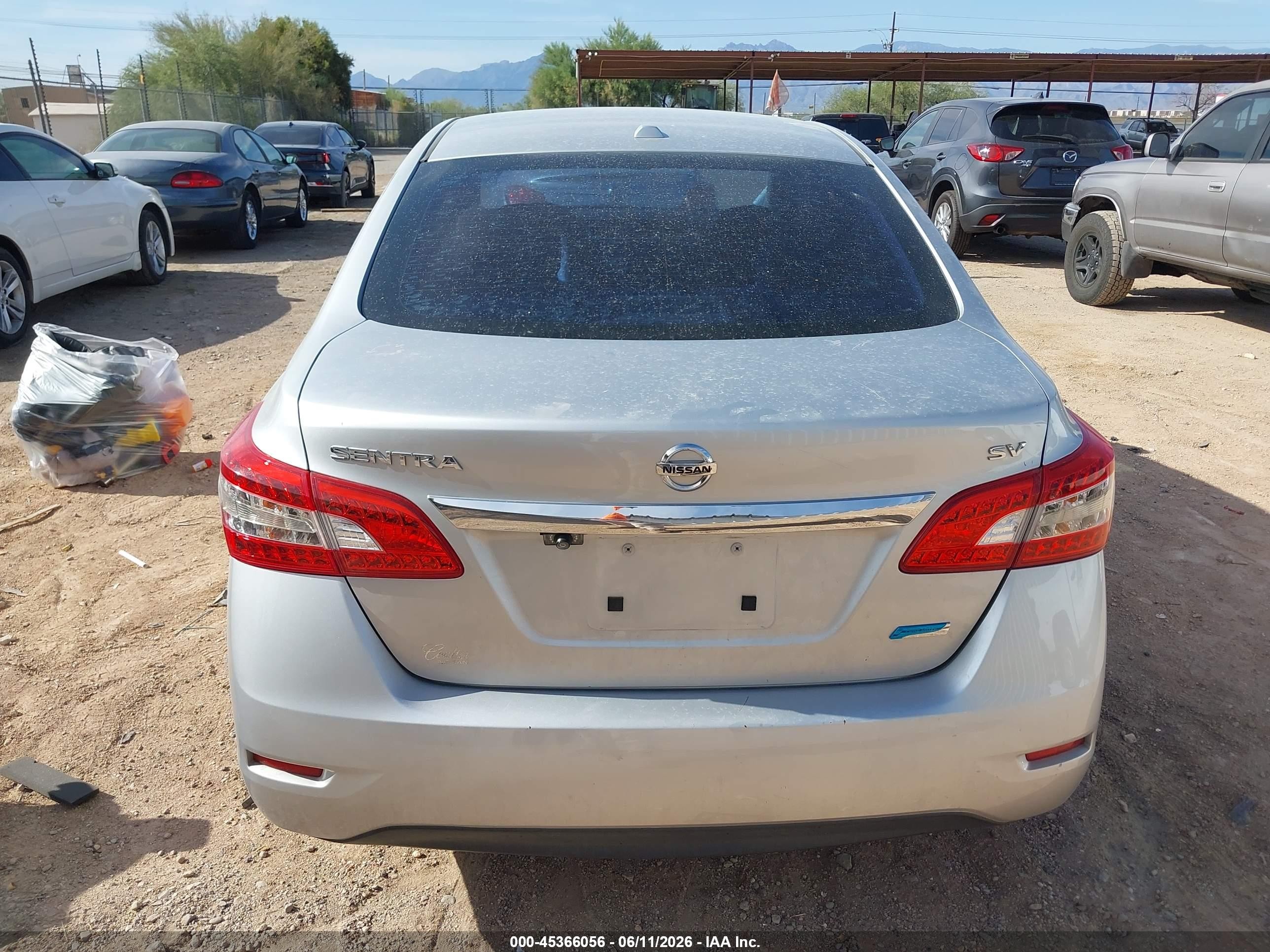 2014 Nissan Sentra Sv Серебряный vin: 3N1AB7AP9EY237654