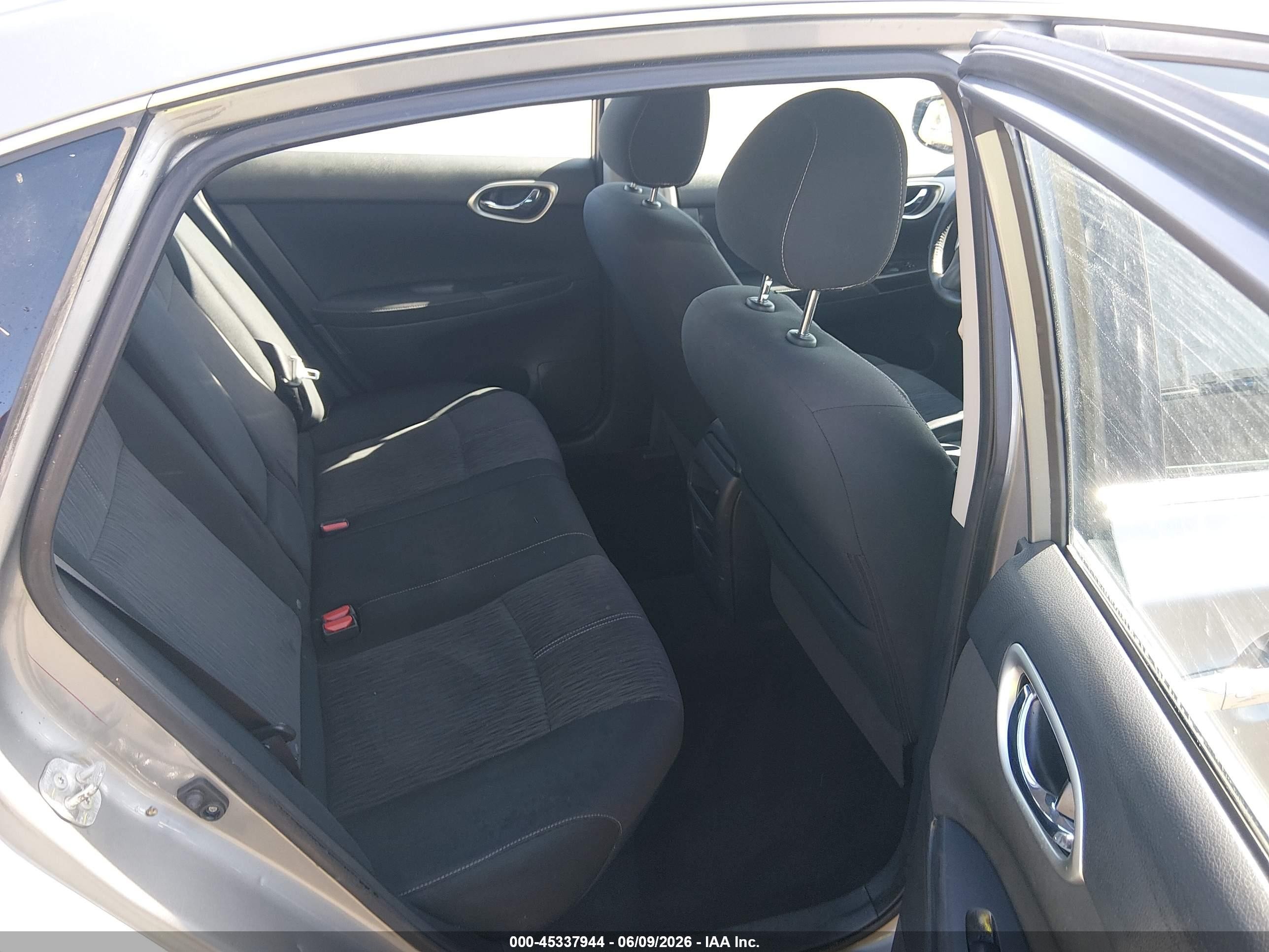 2014 Nissan Sentra Sv Silver vin: 3N1AB7AP9EY286868