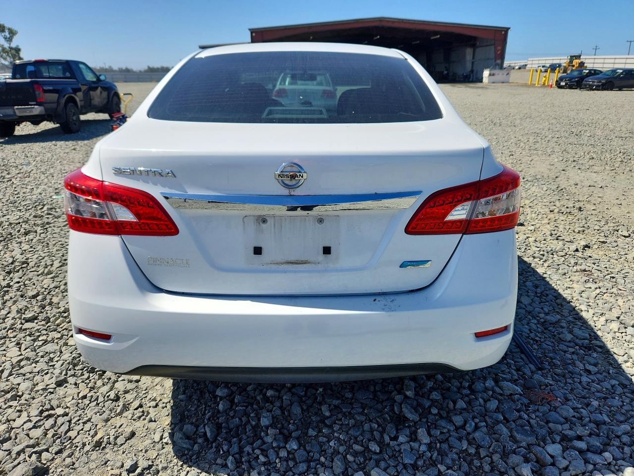 2014 Nissan Sentra S White vin: 3N1AB7AP9EY304429