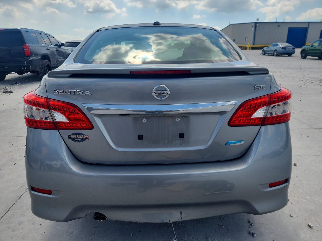 2014 Nissan Sentra S/sv/sr/sl Silver vin: 3N1AB7AP9EY341089