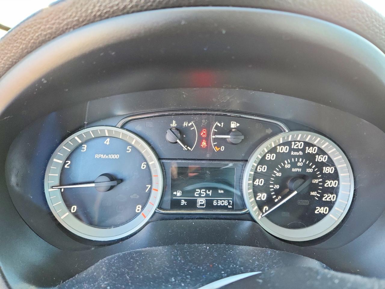 2015 Nissan Sentra Белый vin: 3N1AB7AP9FL676254