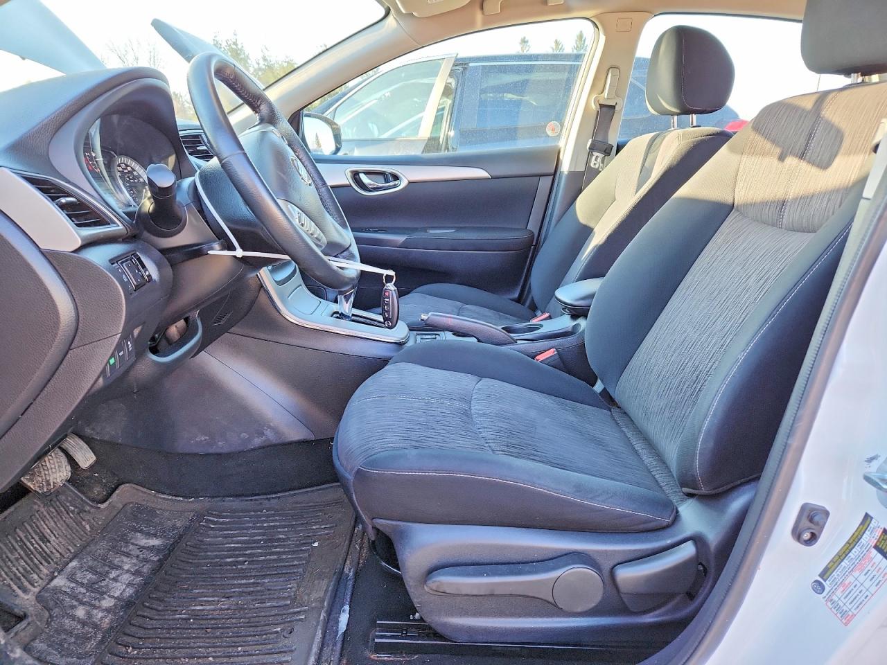 2015 Nissan Sentra Белый vin: 3N1AB7AP9FL676254