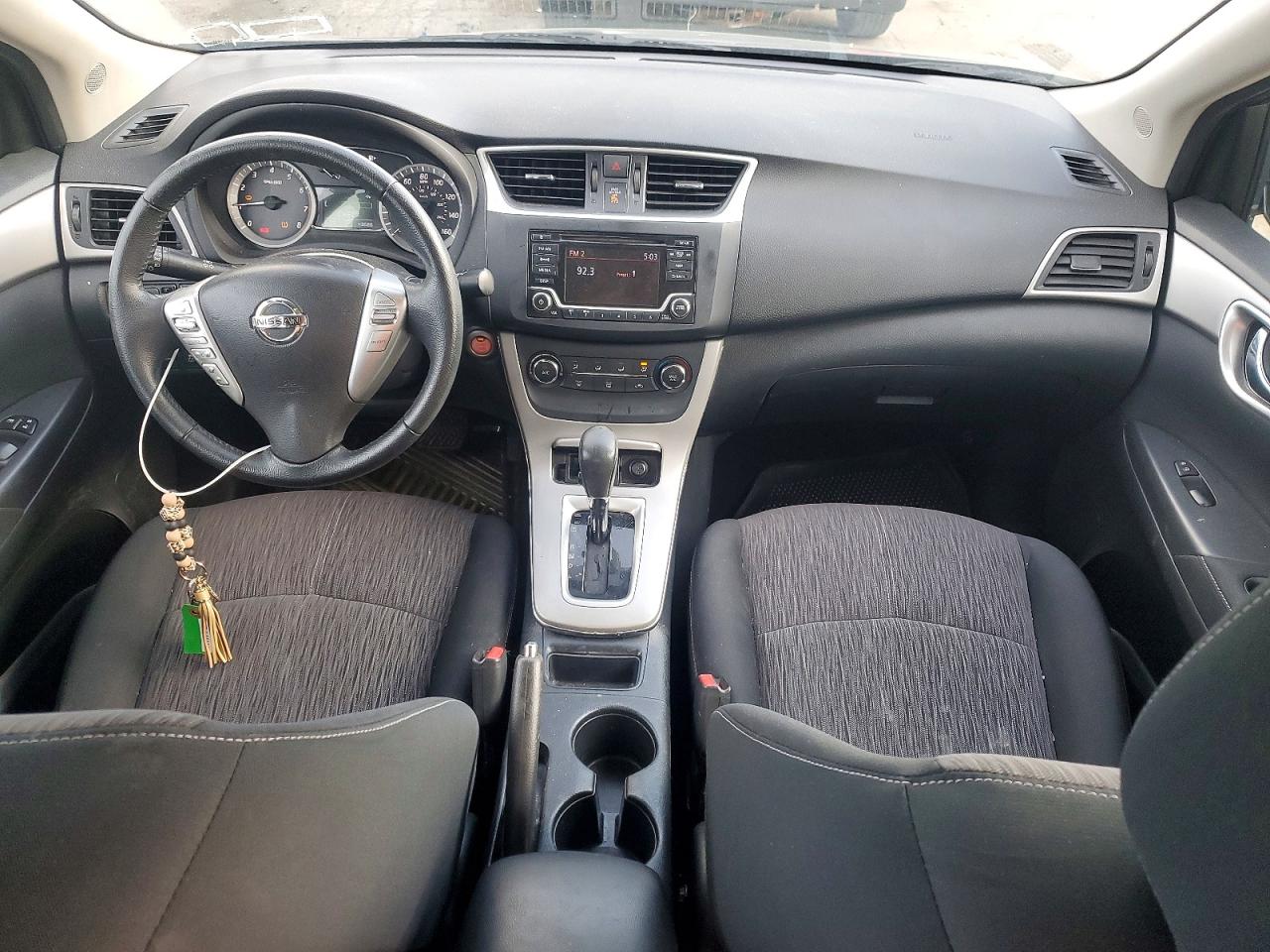 2015 Nissan Sedan Silver vin: 3N1AB7AP9FL686914