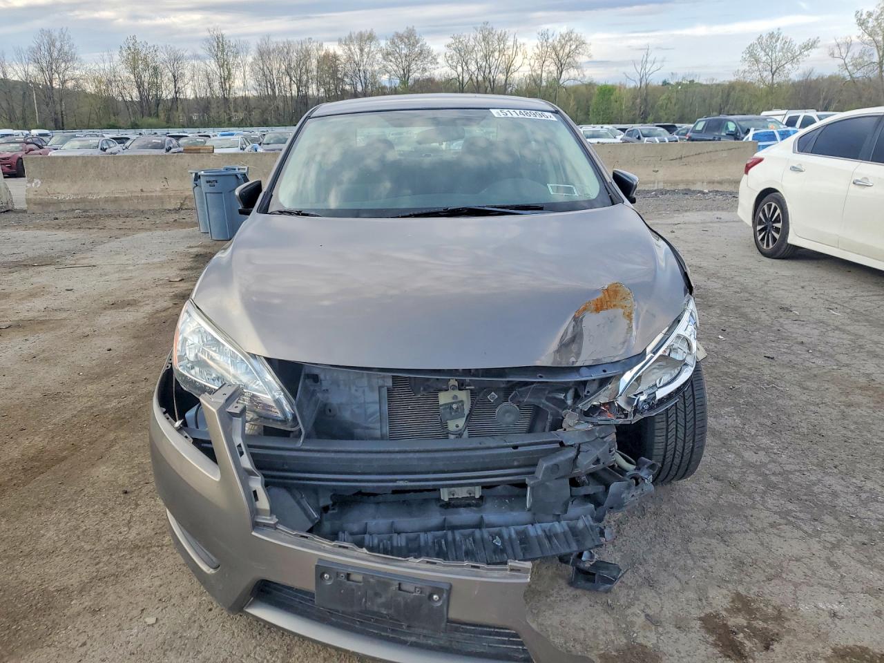 2015 Nissan Sedan Silver vin: 3N1AB7AP9FL686914