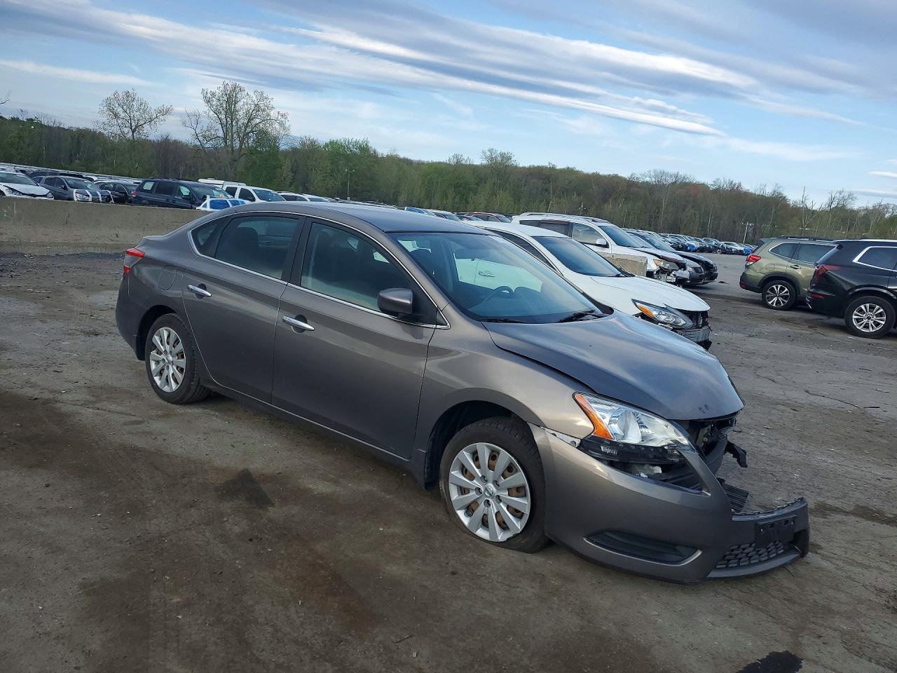 2015 Nissan Sedan Silver vin: 3N1AB7AP9FL686914