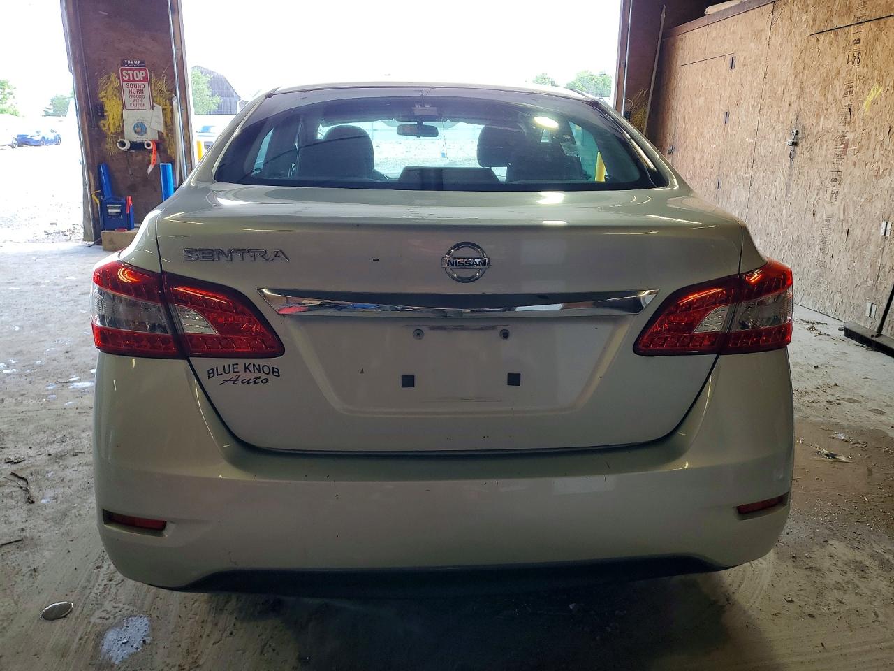 2015 Nissan Sentra S Silver vin: 3N1AB7AP9FY235100