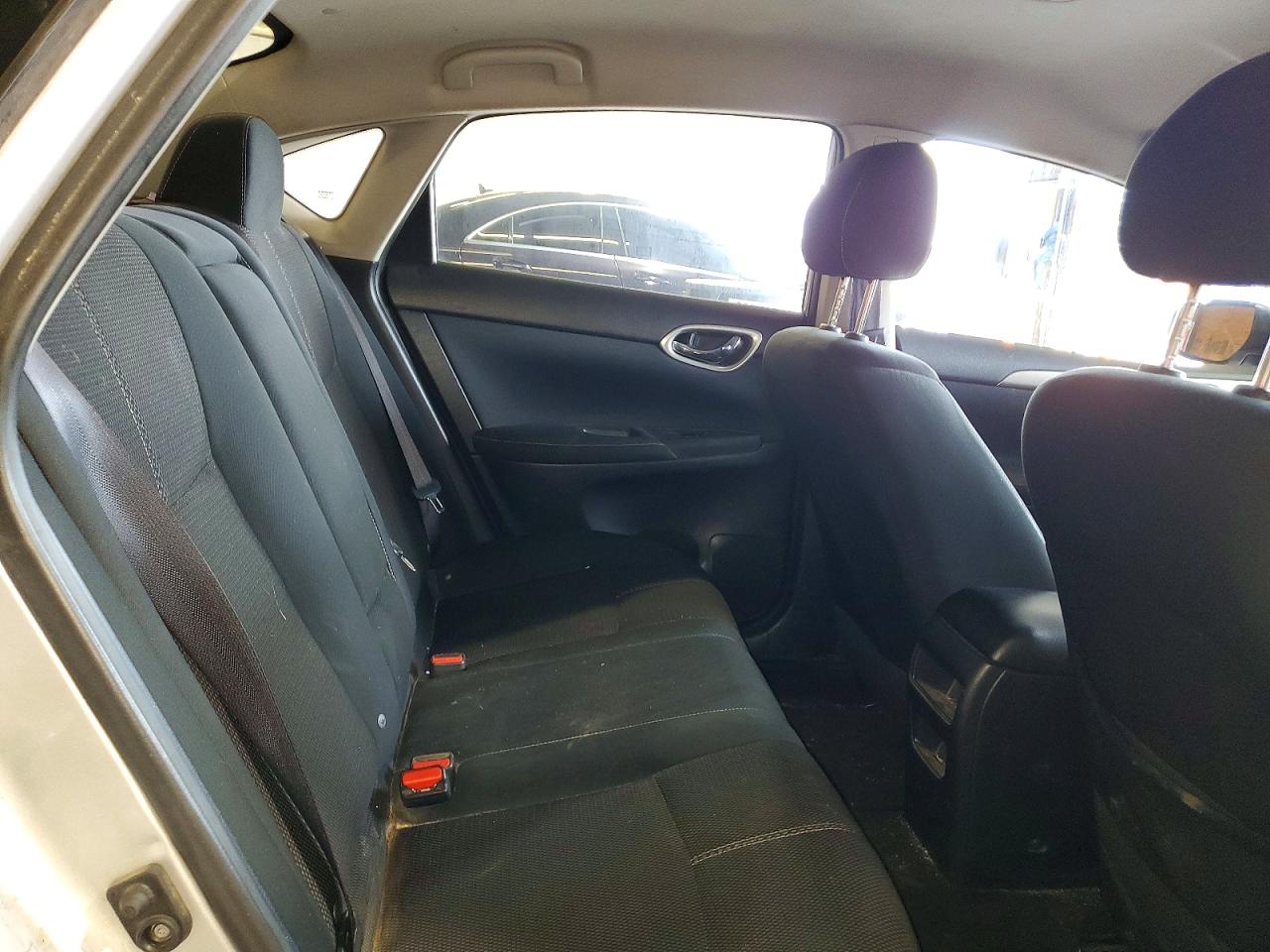 2015 Nissan Sentra S Silver vin: 3N1AB7AP9FY235100